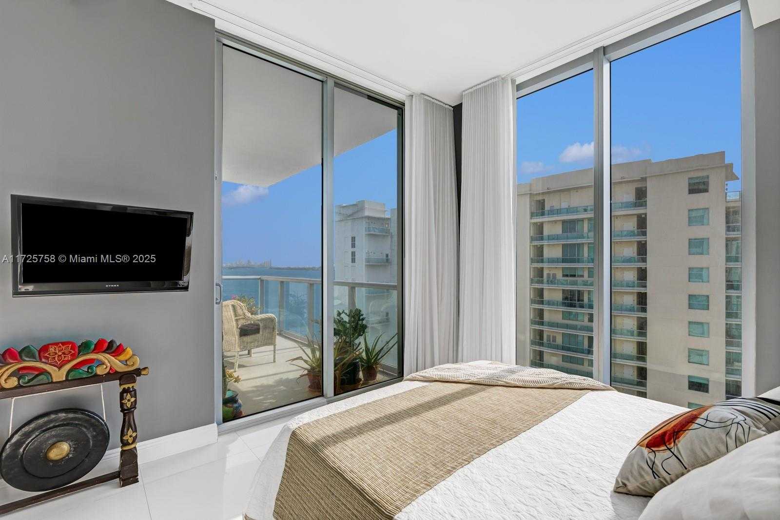 Small Image of 7930 EAST DR #1405, North Bay Village Number 16