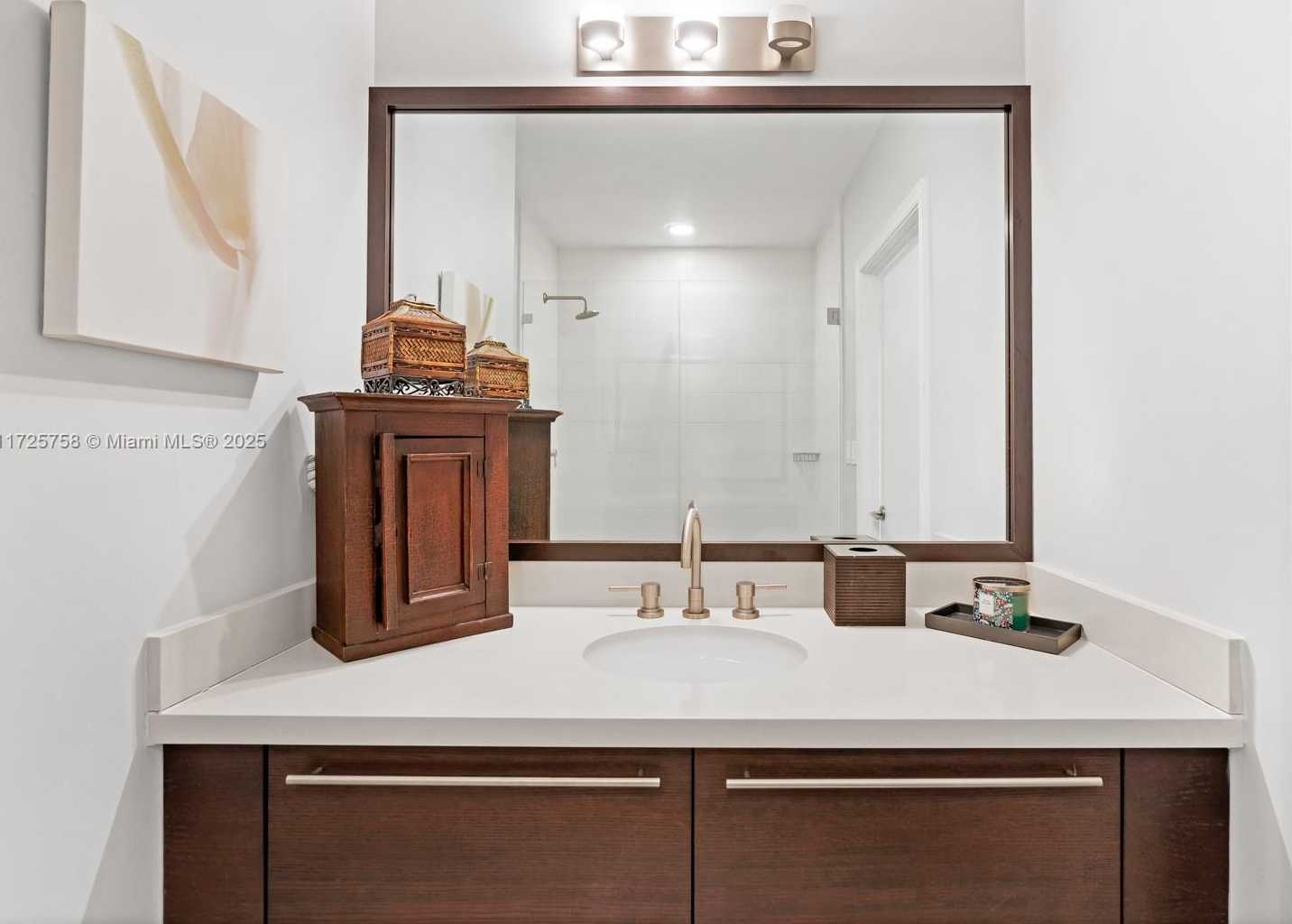Small Image of 7930 EAST DR #1405, North Bay Village Number 20