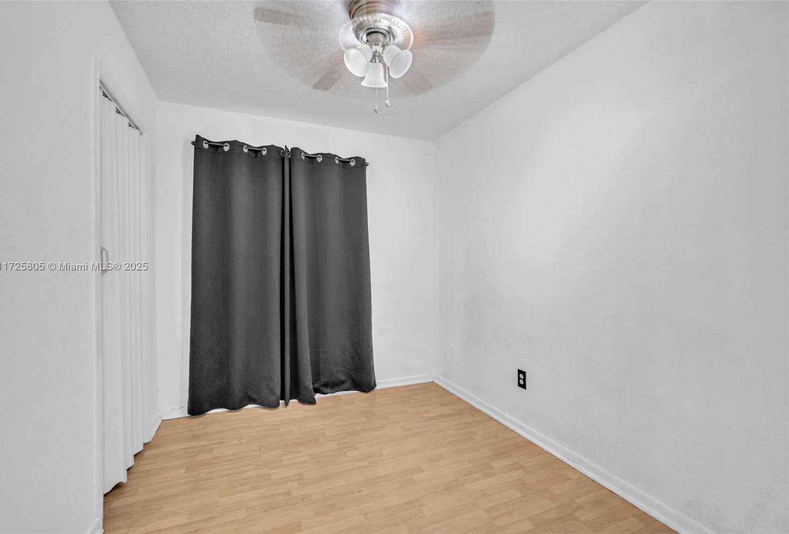 Small Image of 12104 SOUTH WEST 110TH ST CIR S, Miami Number 13