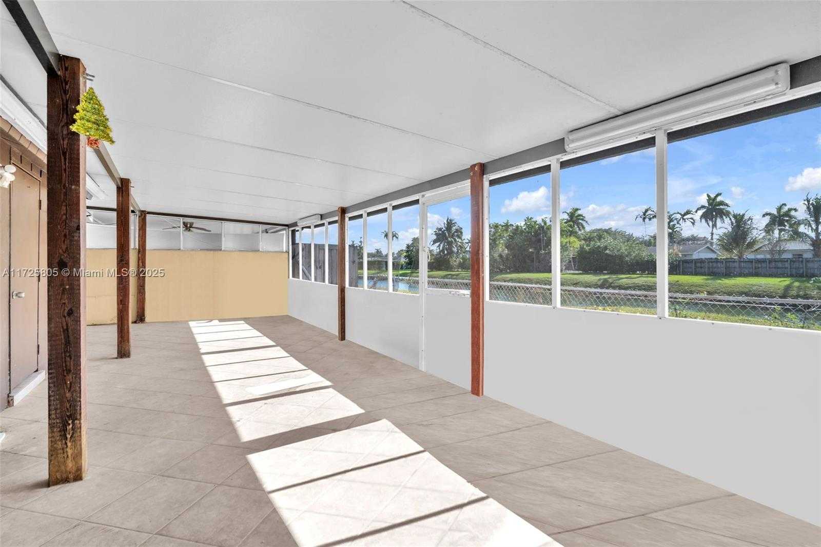 Small Image of 12104 SOUTH WEST 110TH ST CIR S, Miami Number 15