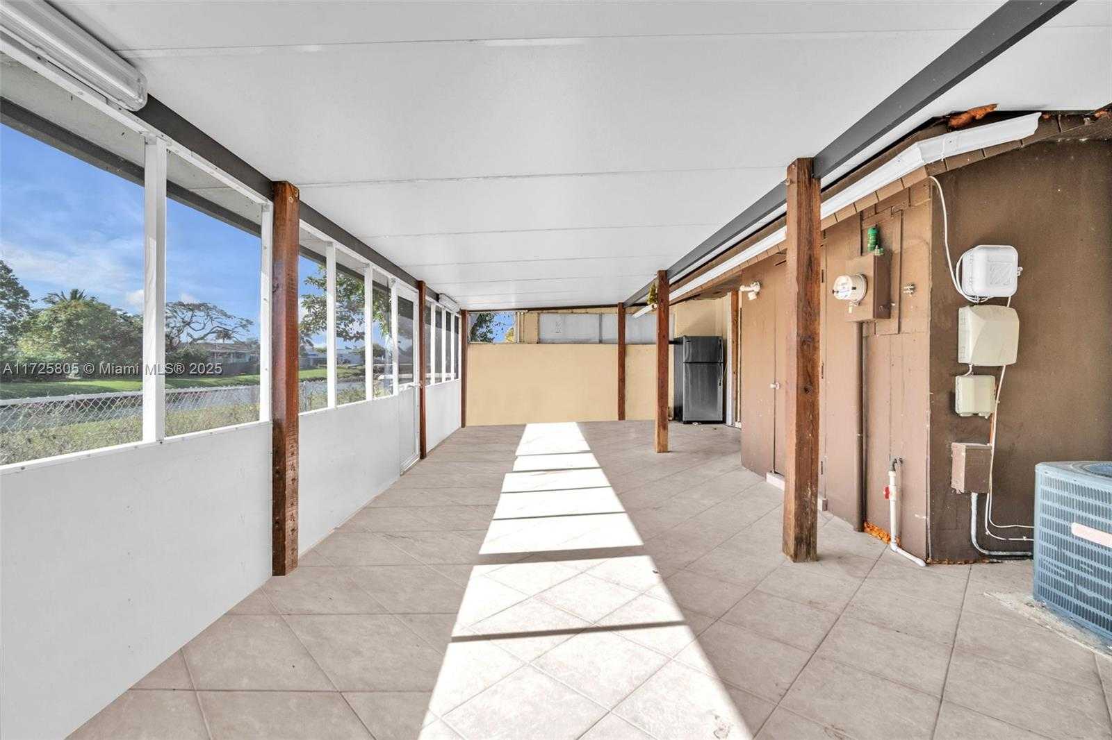 Small Image of 12104 SOUTH WEST 110TH ST CIR S, Miami Number 17