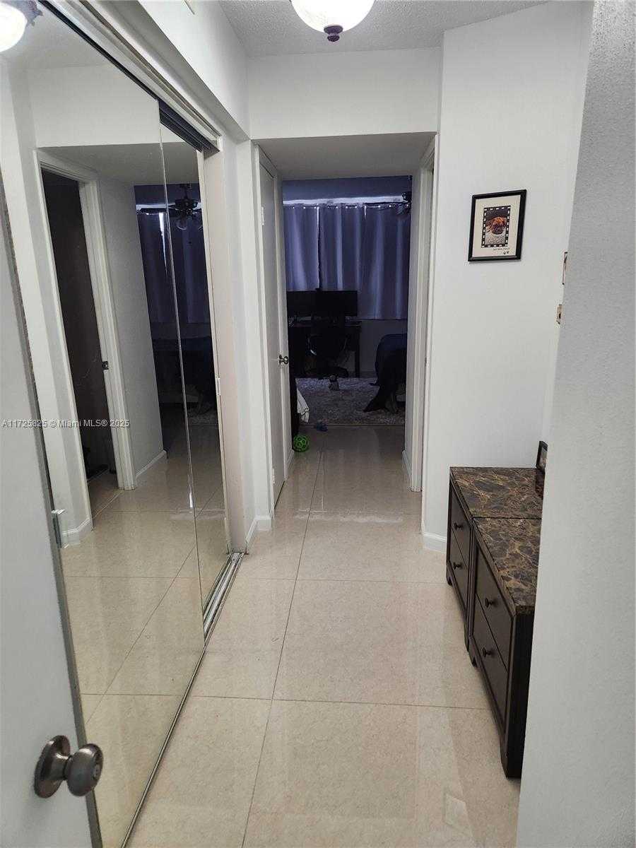 Small Image of 1750 NORTH EAST 191ST ST #428-4, Miami Number 11