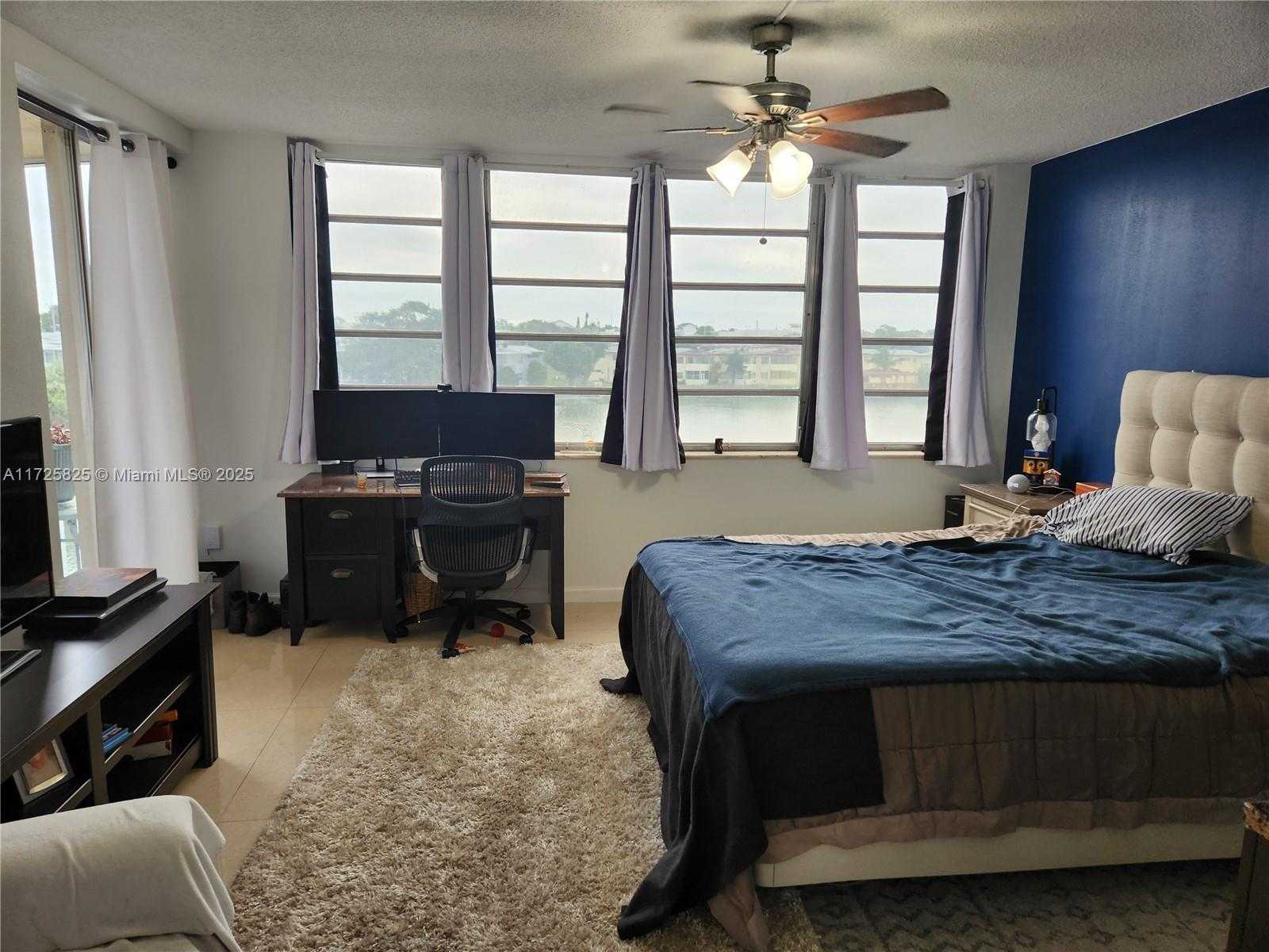 Small Image of 1750 NORTH EAST 191ST ST #428-4, Miami Number 12