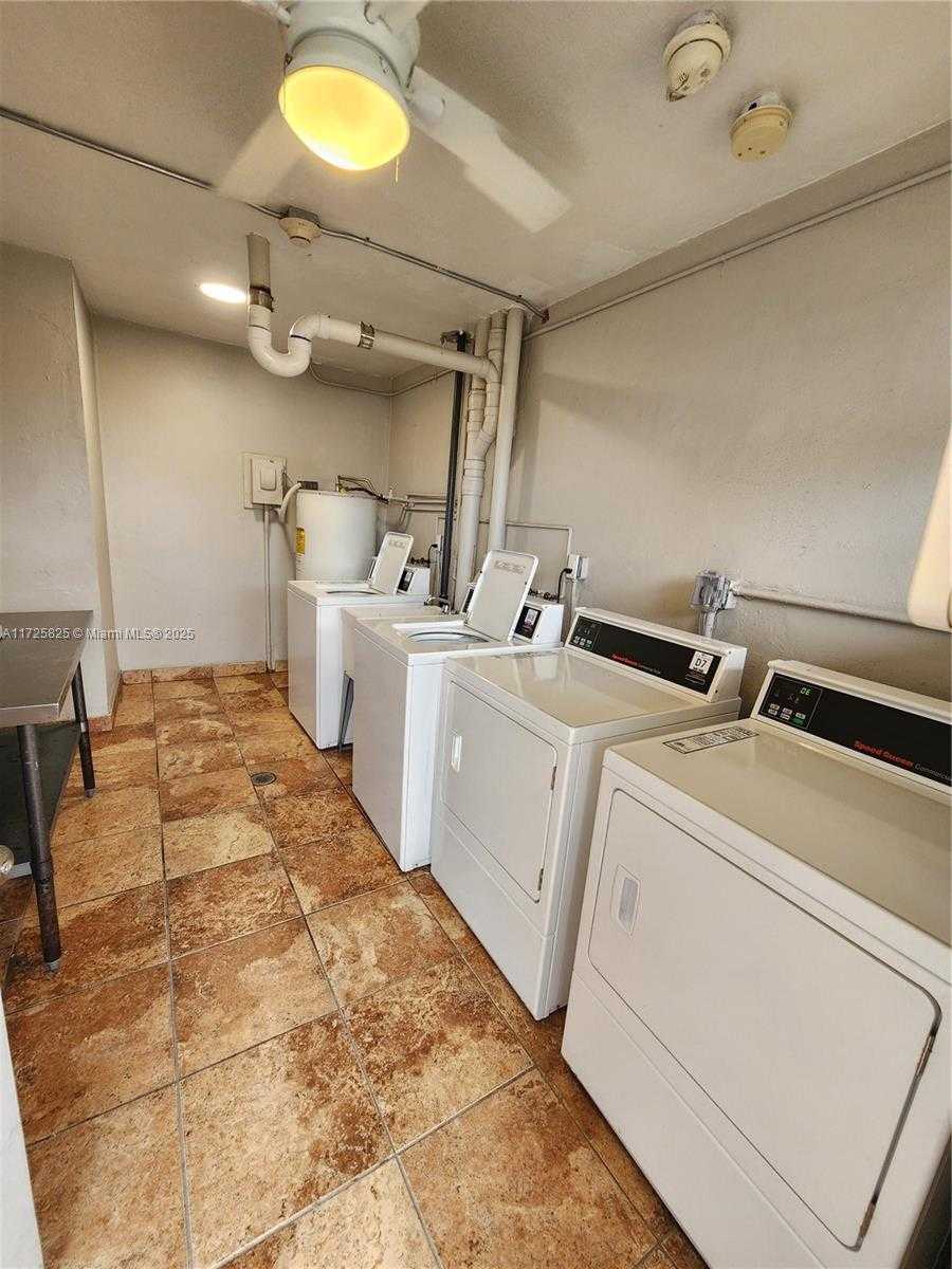 Small Image of 1750 NORTH EAST 191ST ST #428-4, Miami Number 15