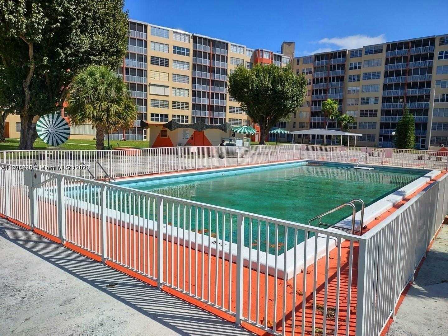 Small Image of 1750 NORTH EAST 191ST ST #428-4, Miami Number 17