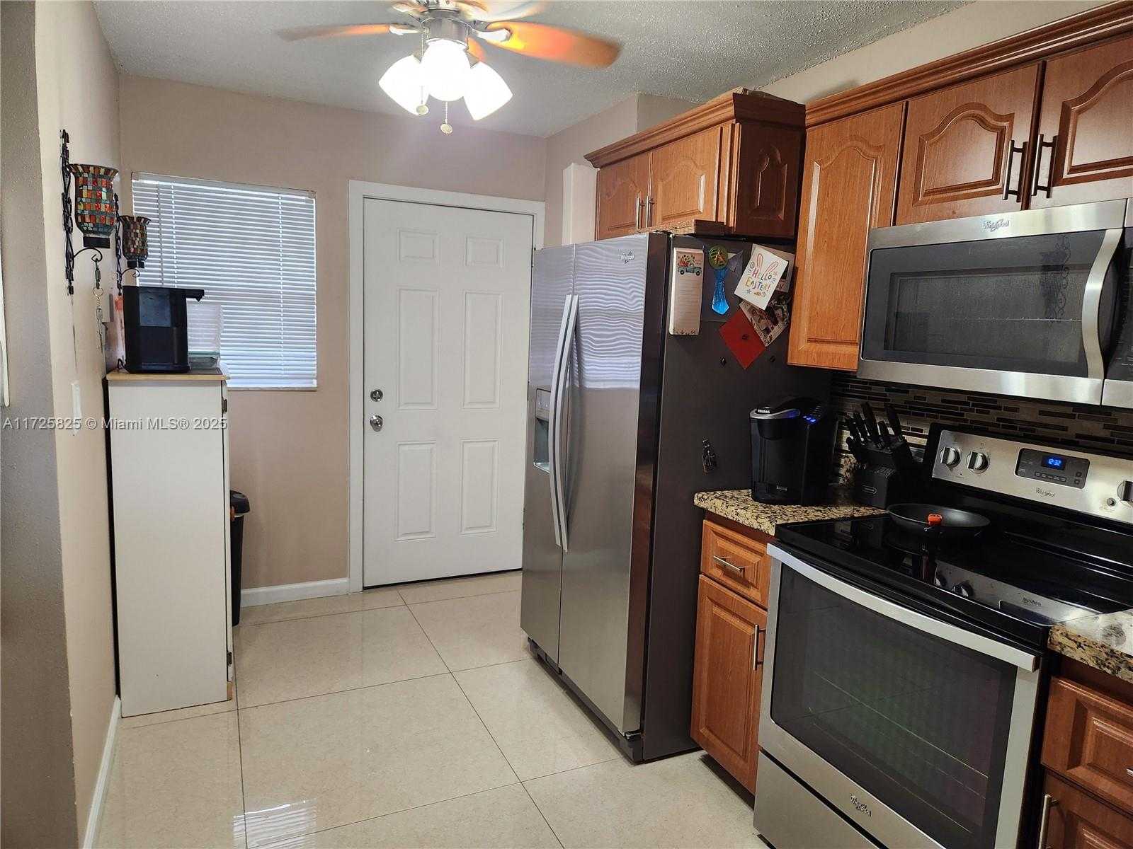 Small Image of 1750 NORTH EAST 191ST ST #428-4, Miami Number 7