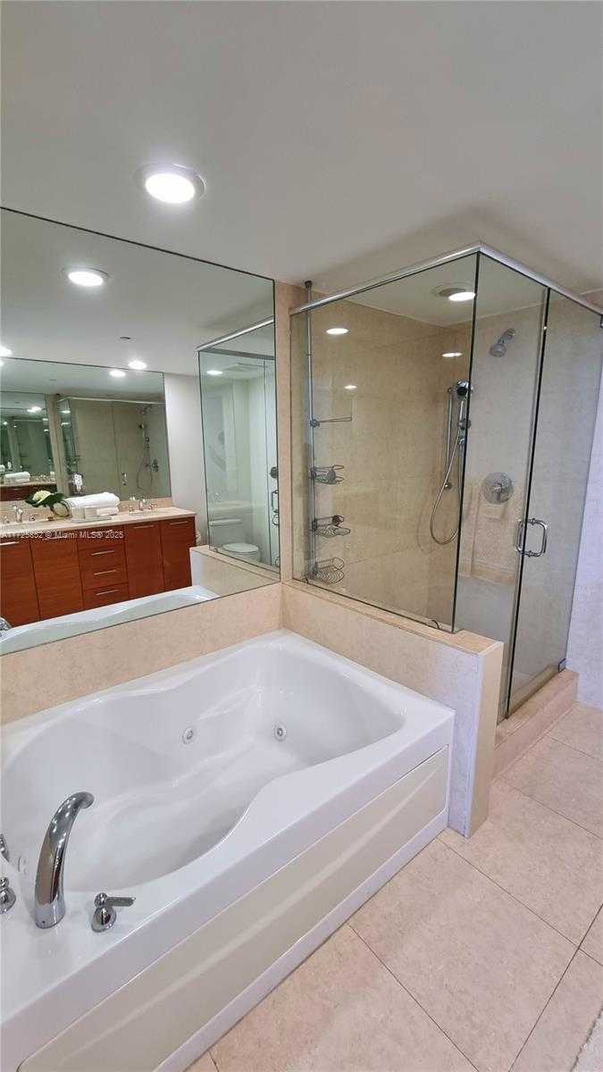 Small Image of 50 BISCAYNE BLVD #1902, Miami Number 12