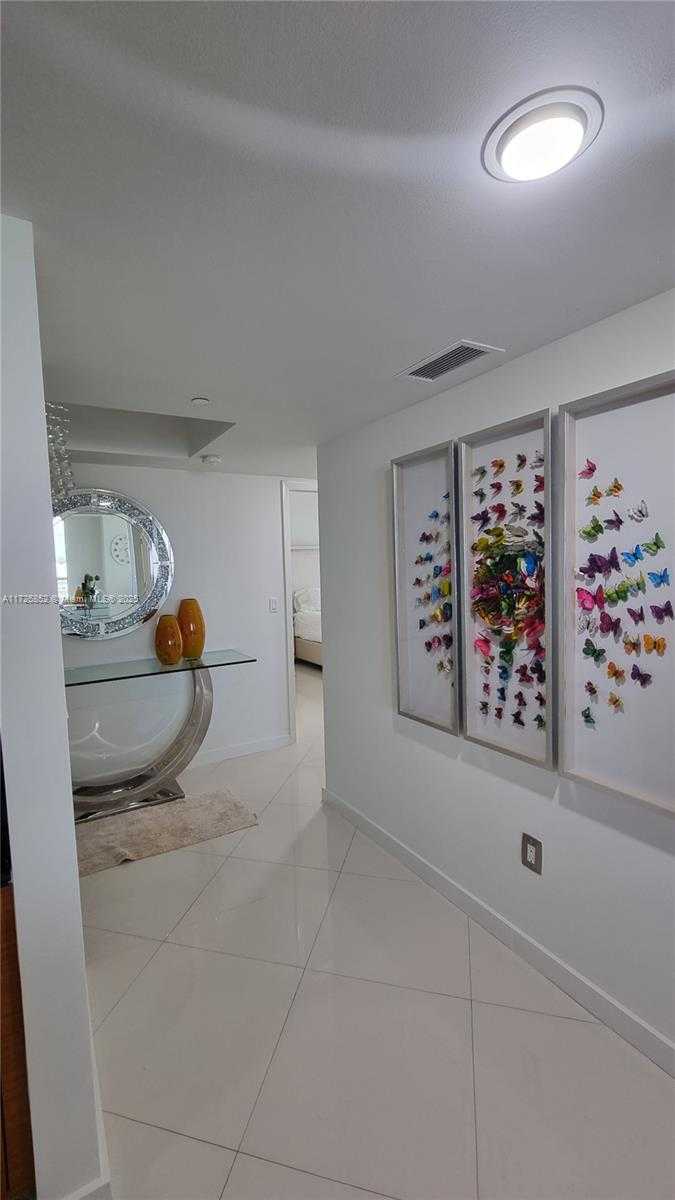 Small Image of 50 BISCAYNE BLVD #1902, Miami Number 23