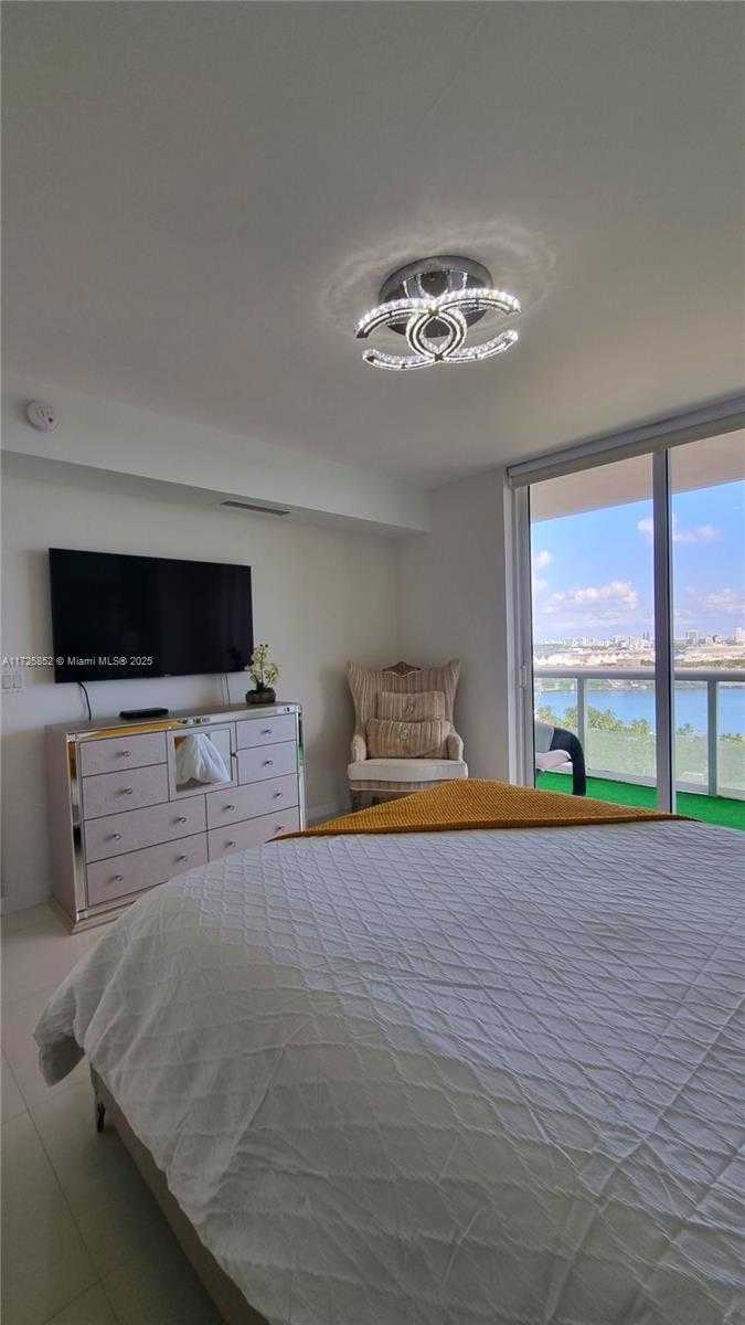 Small Image of 50 BISCAYNE BLVD #1902, Miami Number 29