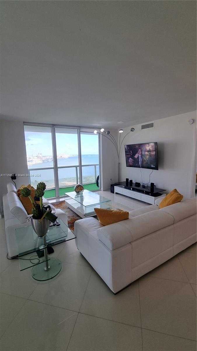 Small Image of 50 BISCAYNE BLVD #1902, Miami Number 3