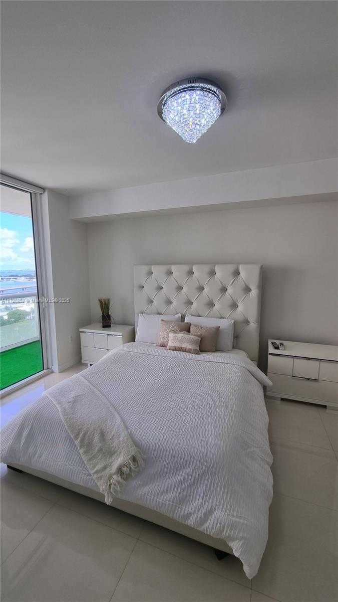 Small Image of 50 BISCAYNE BLVD #1902, Miami Number 34