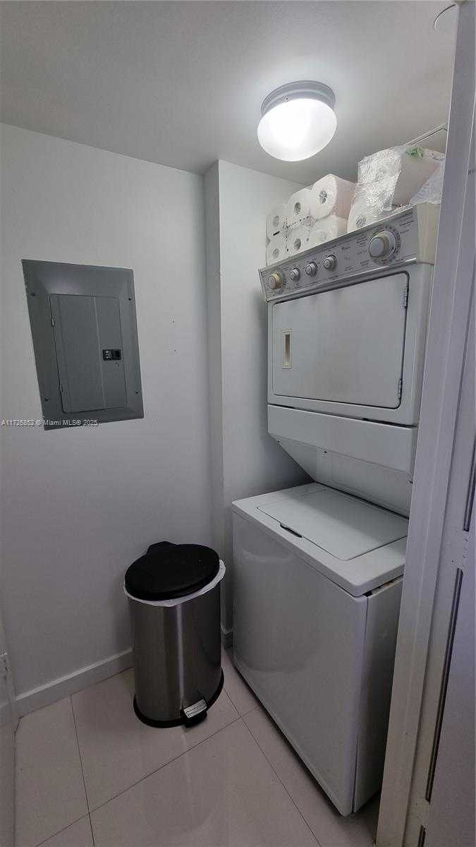 Small Image of 50 BISCAYNE BLVD #1902, Miami Number 61