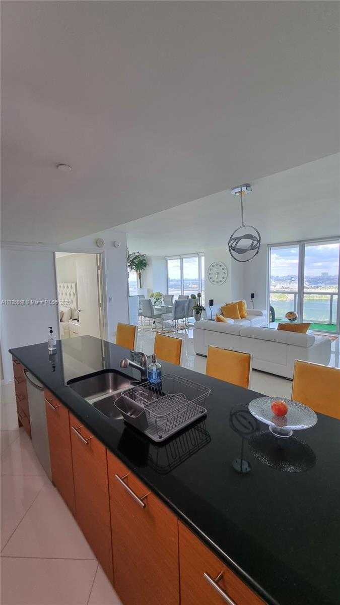 Small Image of 50 BISCAYNE BLVD #1902, Miami Number 7