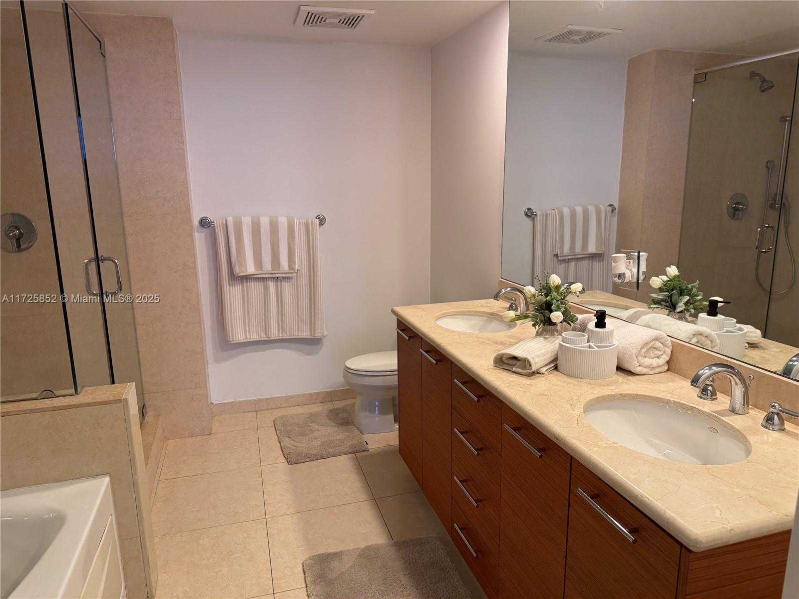 Small Image of 50 BISCAYNE BLVD #1902, Miami Number 86