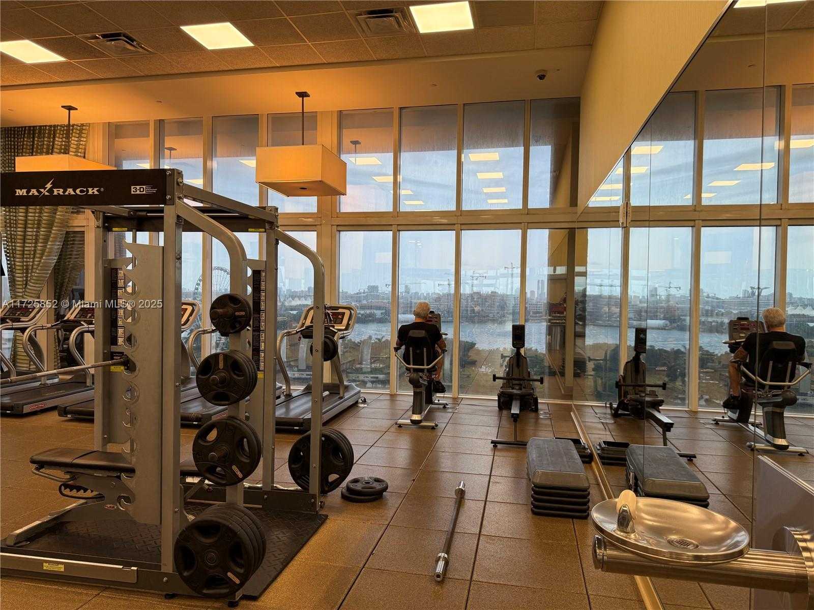 Small Image of 50 BISCAYNE BLVD #1902, Miami Number 97