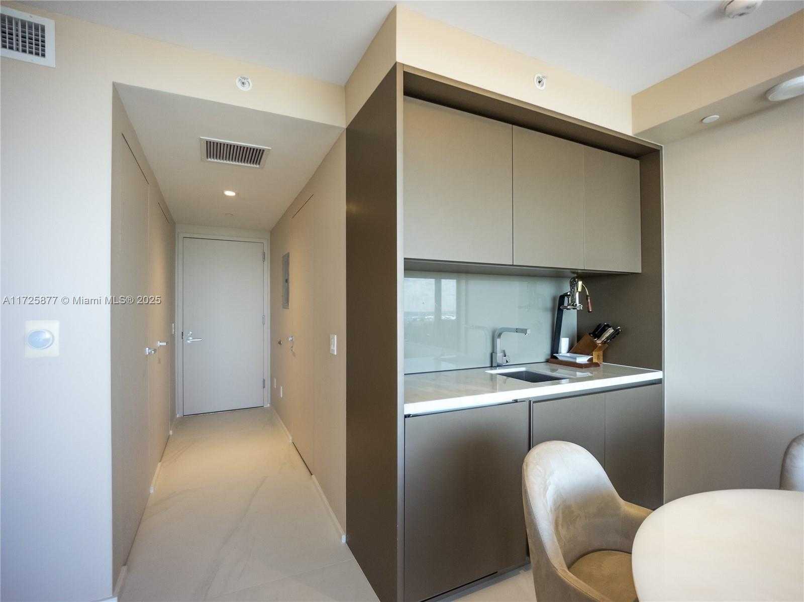 Small Image of 18975 COLLINS AVE #14, Sunny Isles Beach Number 5