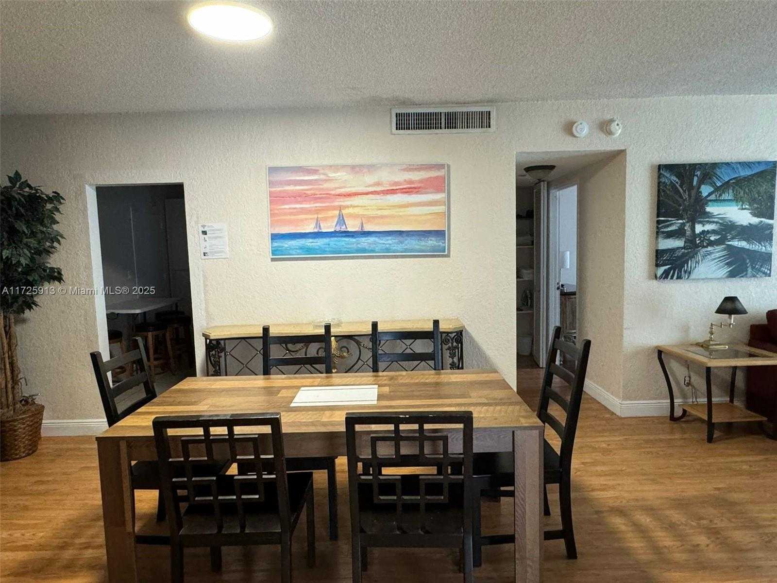 Small Image of 3901 SOUTH OCEAN DR #2E, Hollywood Number 9