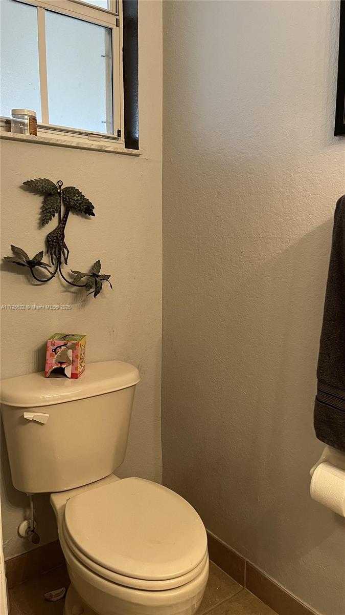 Small Image of 9087 SW 153rd Ct, Miami, FL 33196, USA Number 8