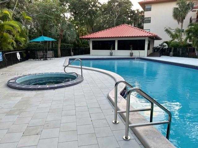 Small Image of 55 OCEAN LANE DR #3030, Key Biscayne Number 41