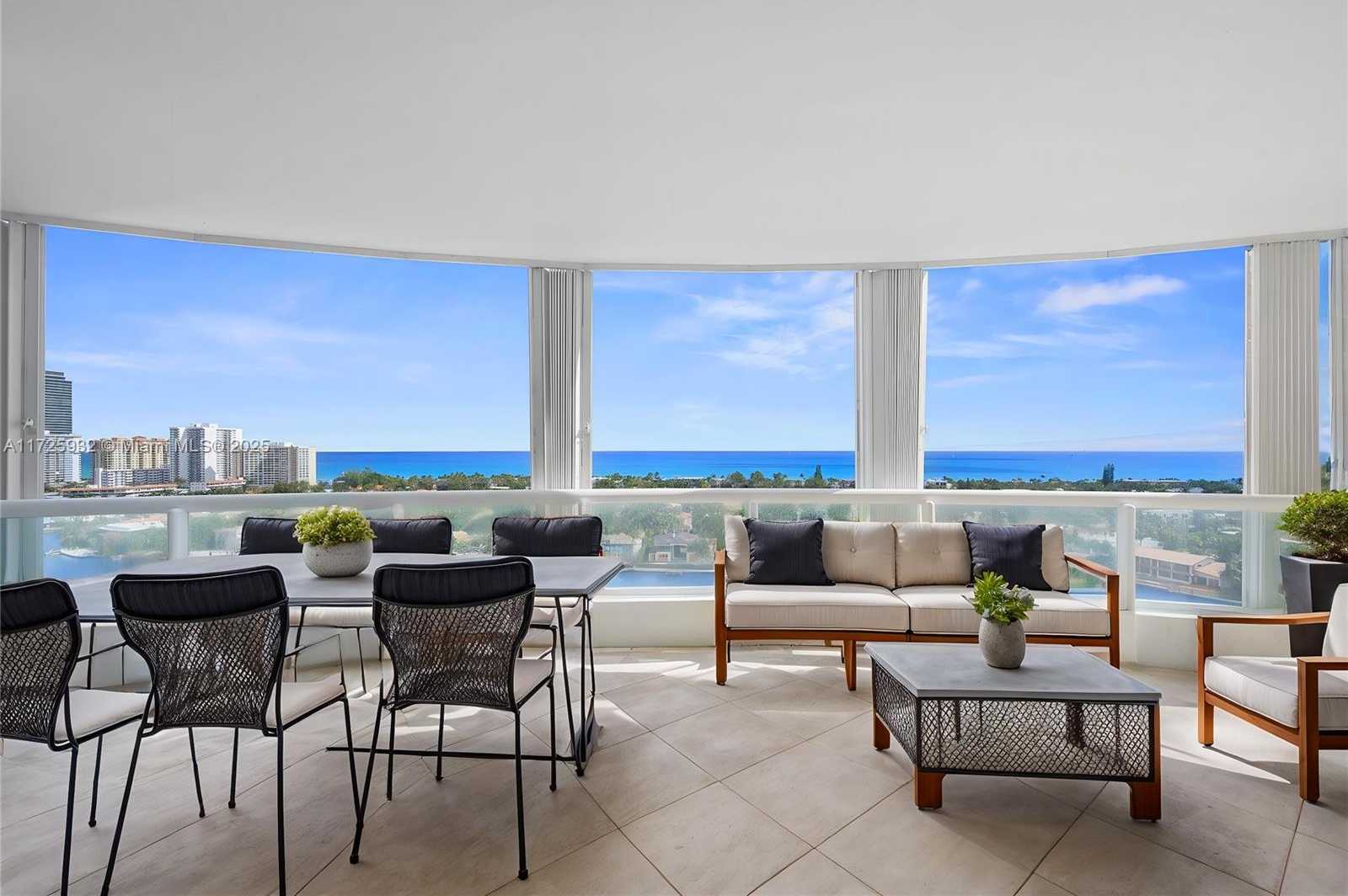 Small Image of 21050 POINT PL #1705, Aventura Number 3