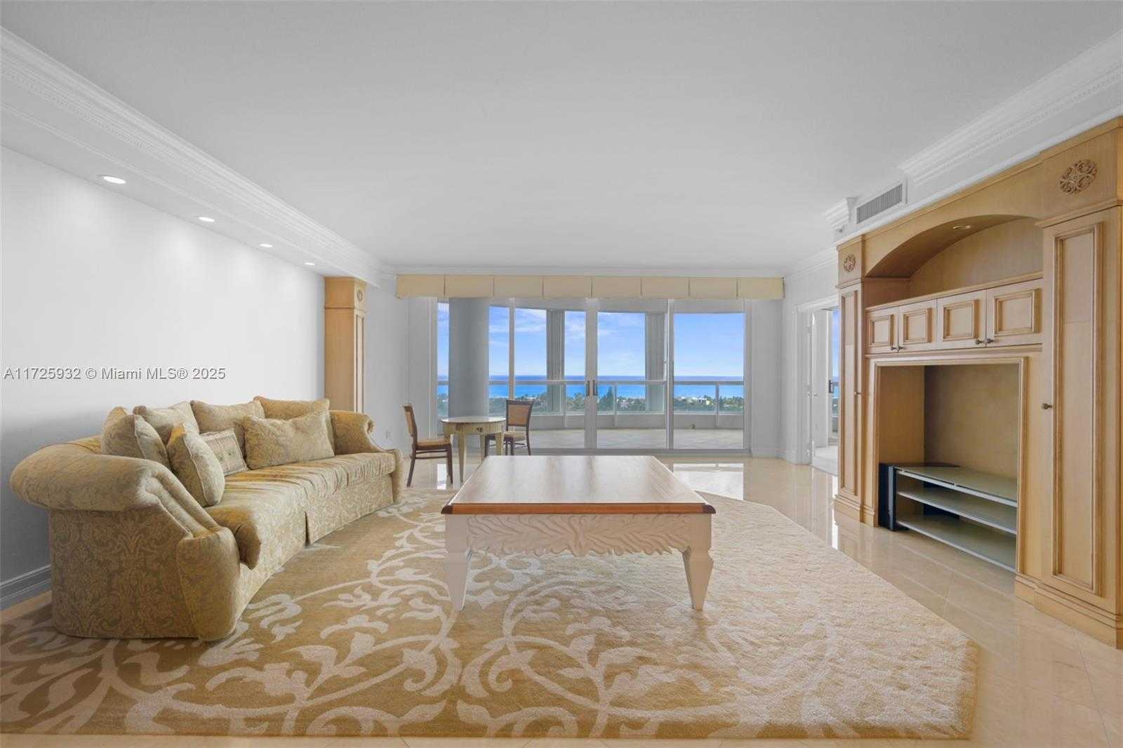 Small Image of 21050 POINT PL #1705, Aventura Number 9