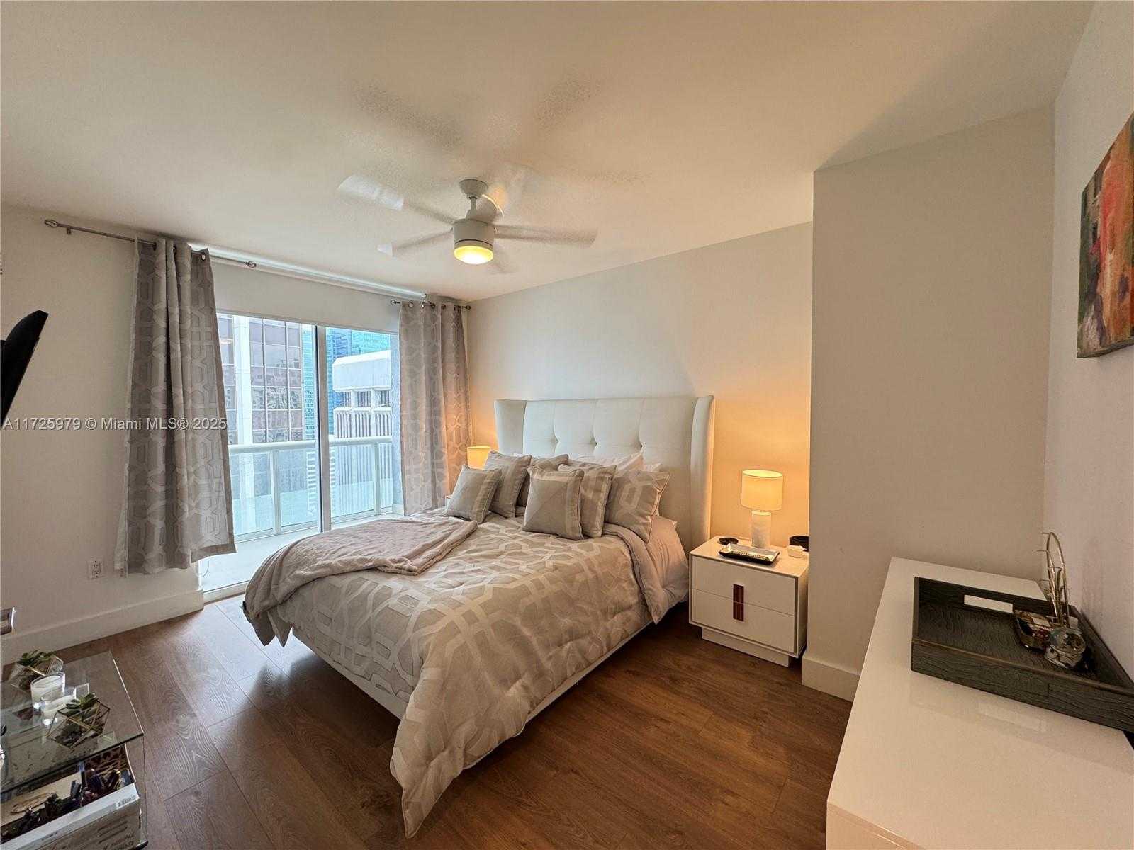 Small Image of 50 BISCAYNE BLVD #3510, Miami Number 5
