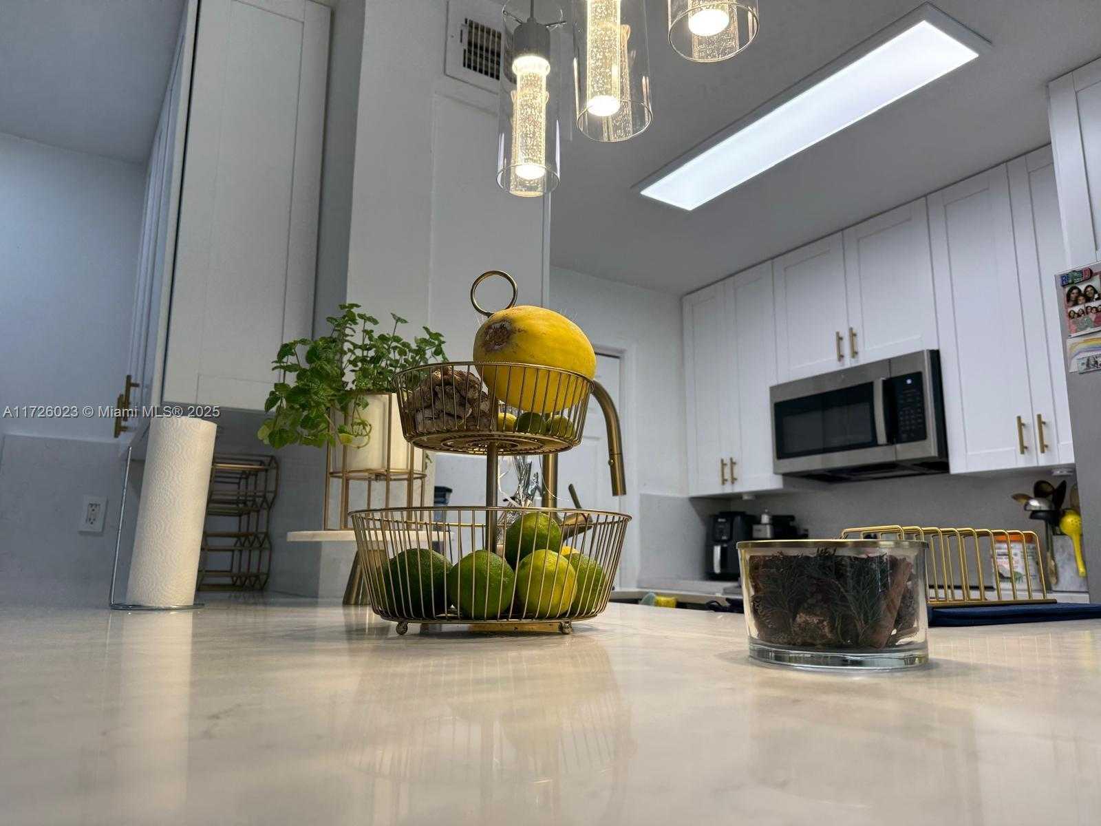 Small Image of 995 RIVERSIDE #111, Coral Springs Number 7