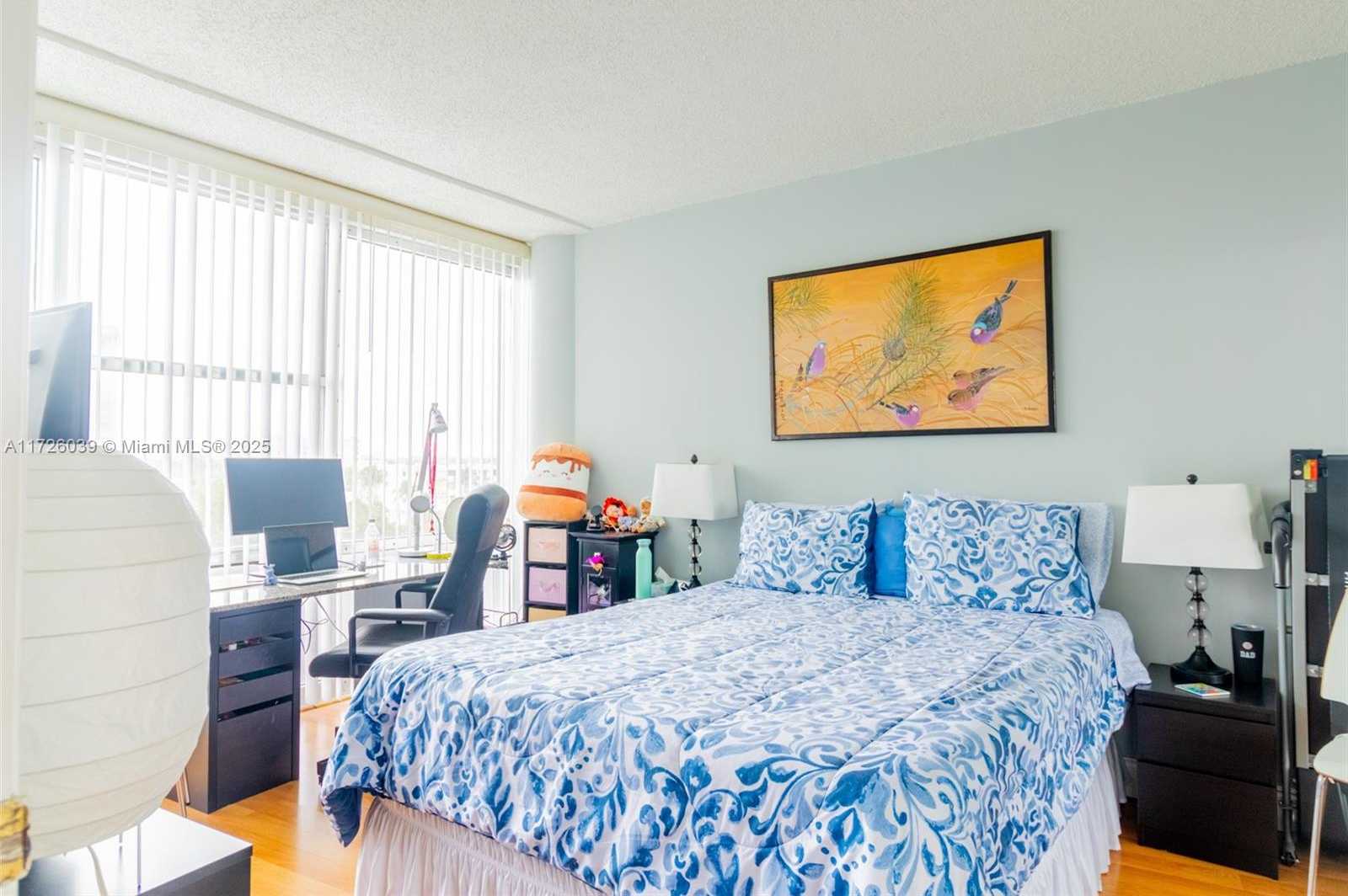 Small Image of 900 BAY DR #513, Miami Beach Number 13