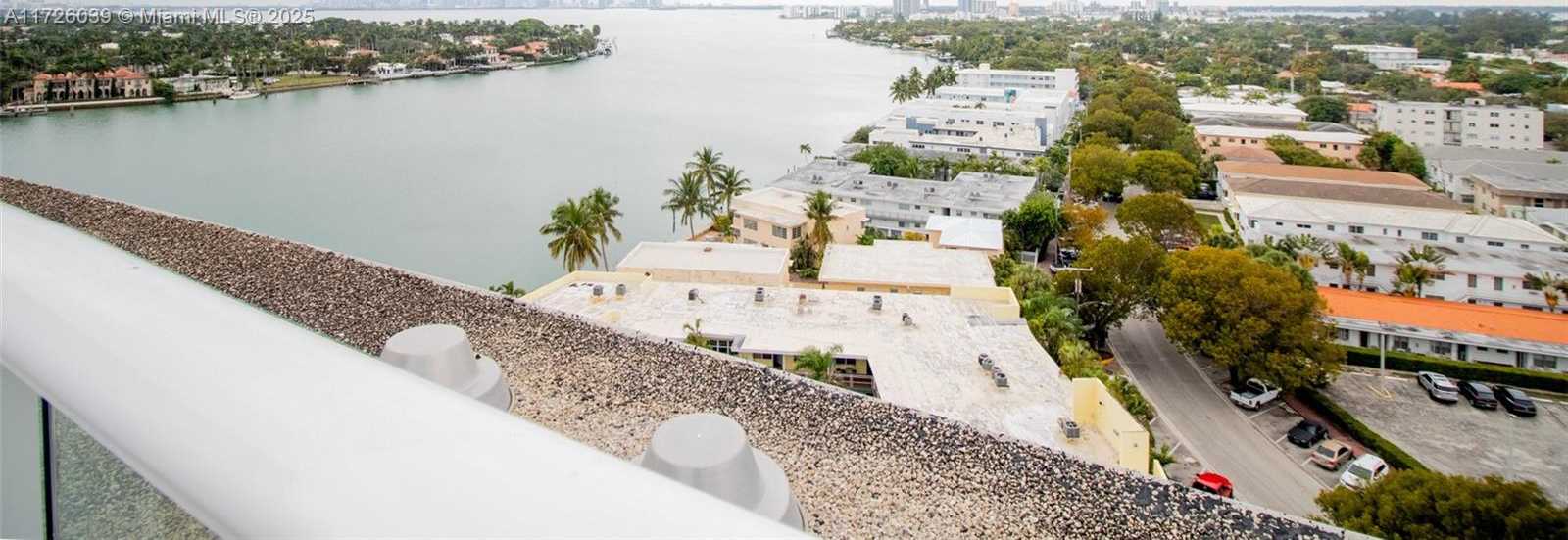 Small Image of 900 BAY DR #513, Miami Beach Number 5