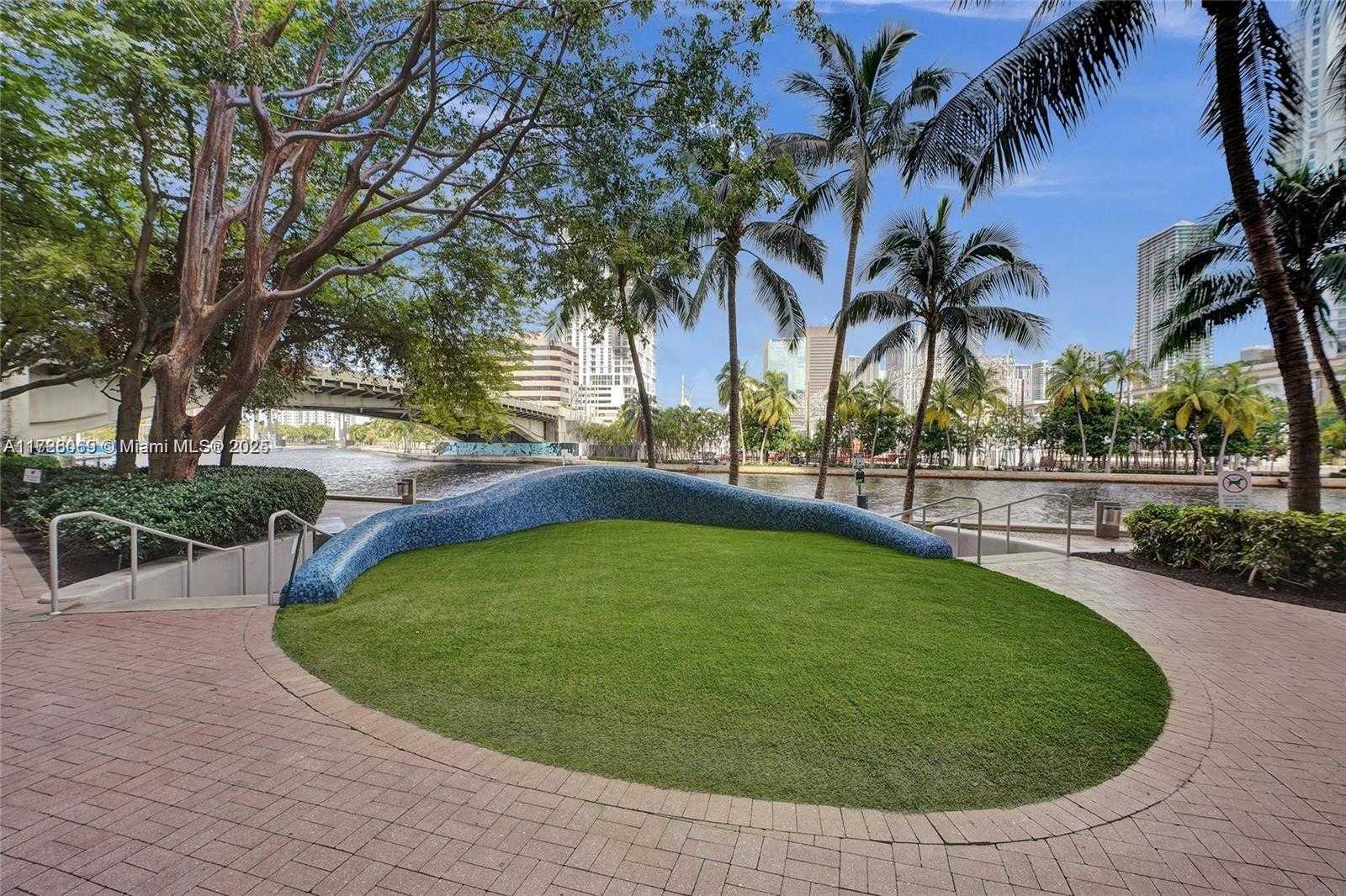 Small Image of 185 SOUTH WEST 7TH ST #3800, Miami Number 21