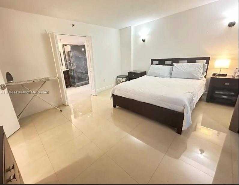 Small Image of 1621 COLLINS AVE #310, Miami Beach Number 16