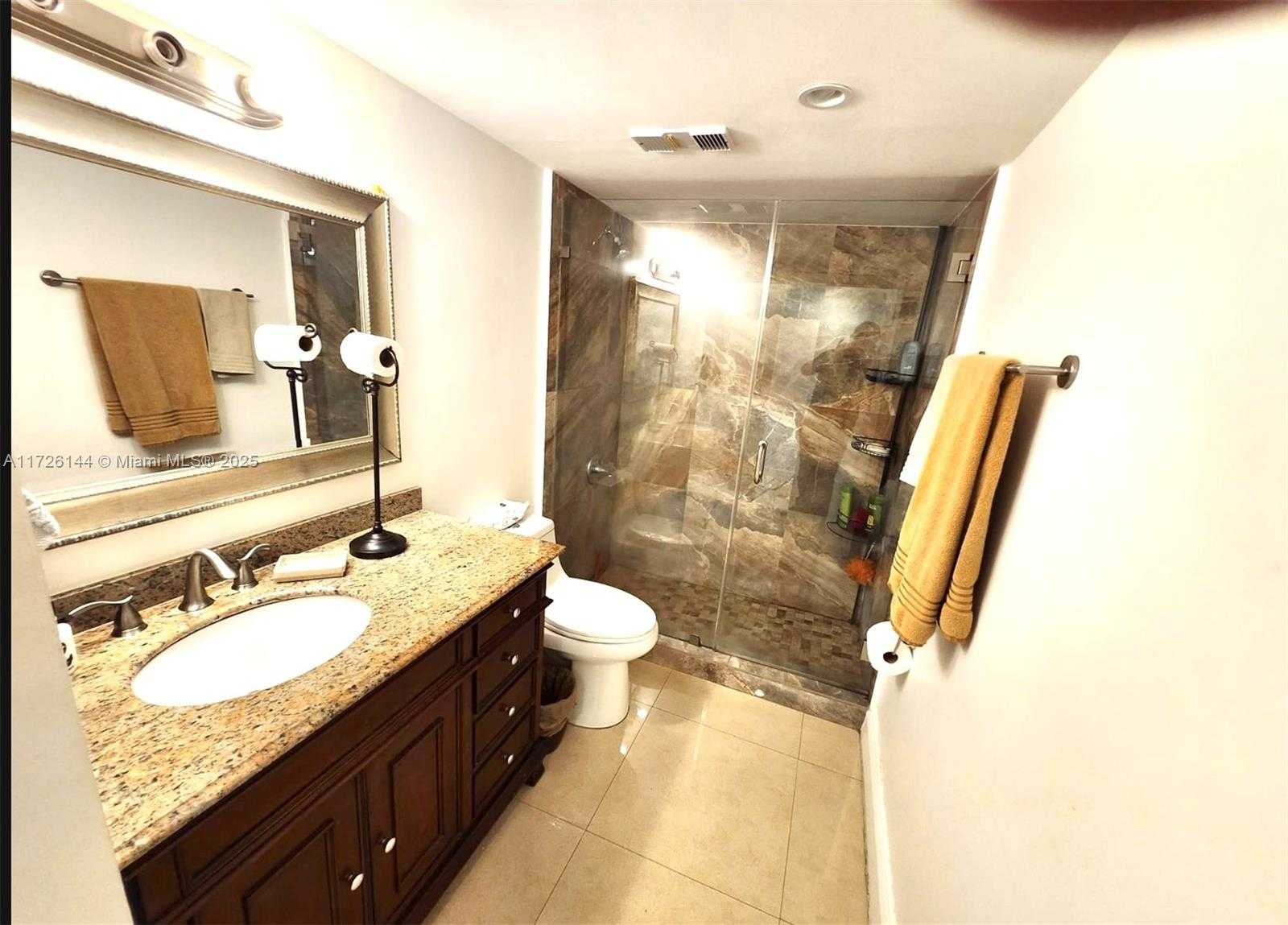 Small Image of 1621 COLLINS AVE #310, Miami Beach Number 21