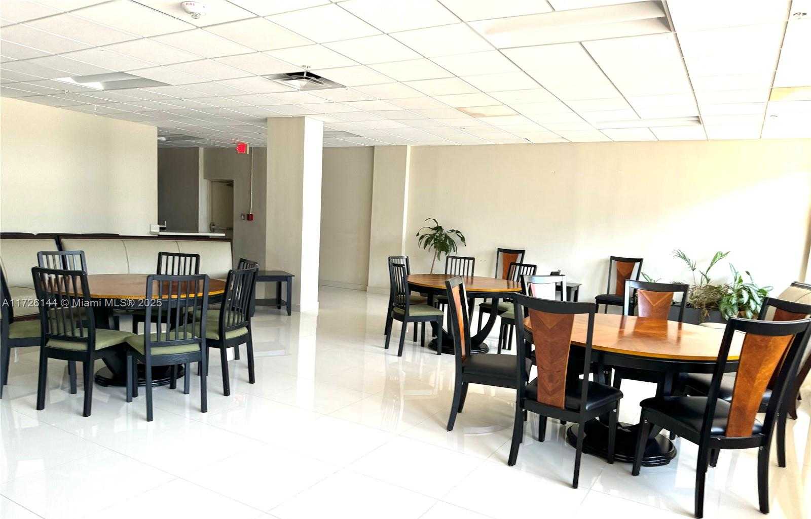 Small Image of 1621 COLLINS AVE #310, Miami Beach Number 26