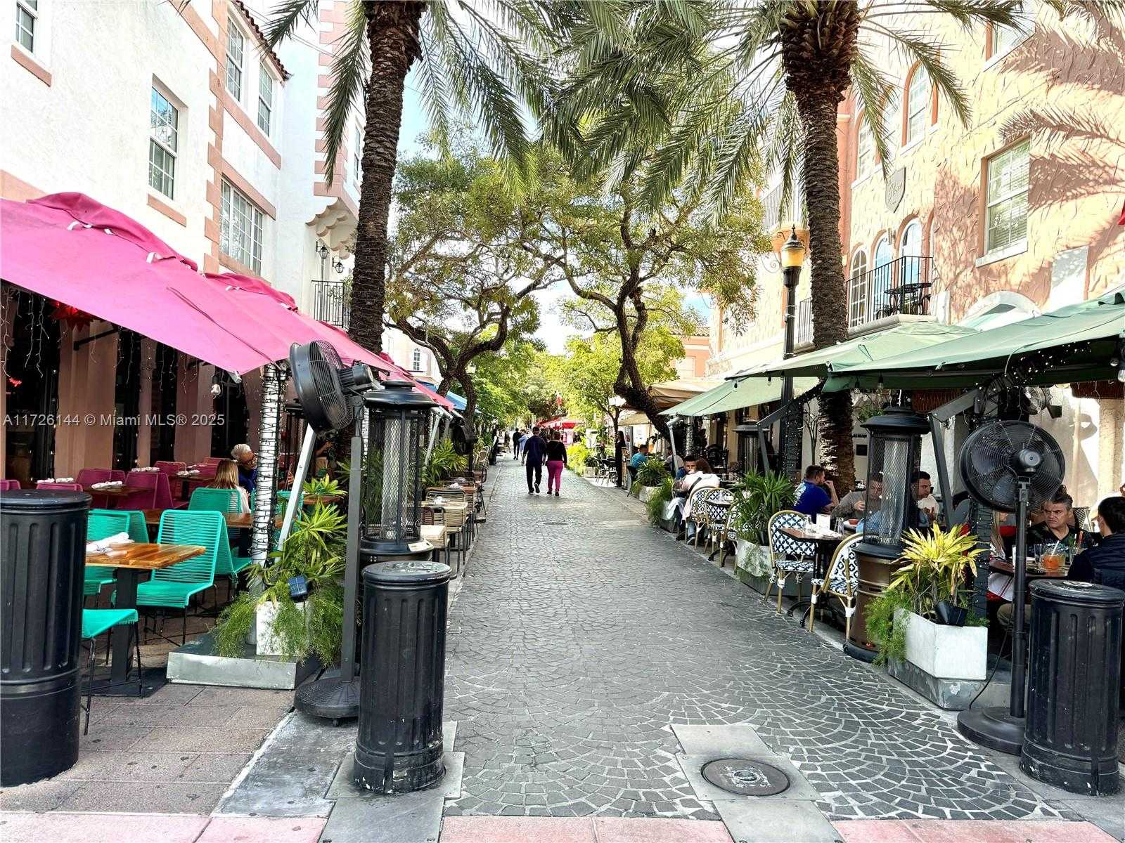 Small Image of 1621 COLLINS AVE #310, Miami Beach Number 32