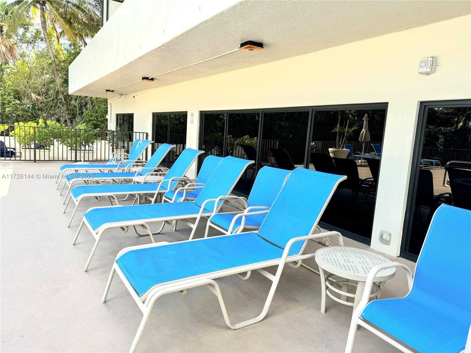 Small Image of 1621 COLLINS AVE #310, Miami Beach Number 8