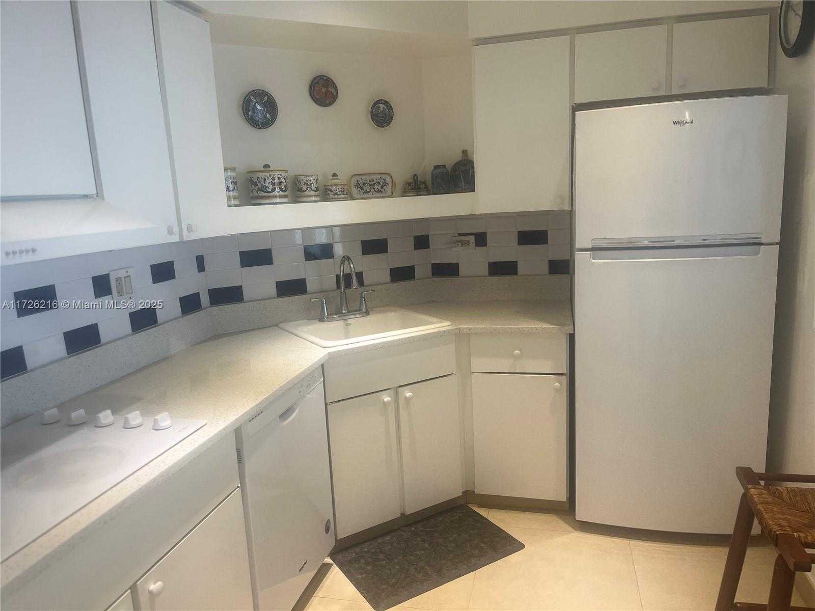 Small Image of 1408 BRICKELL BAY DR #706, Miami Number 12