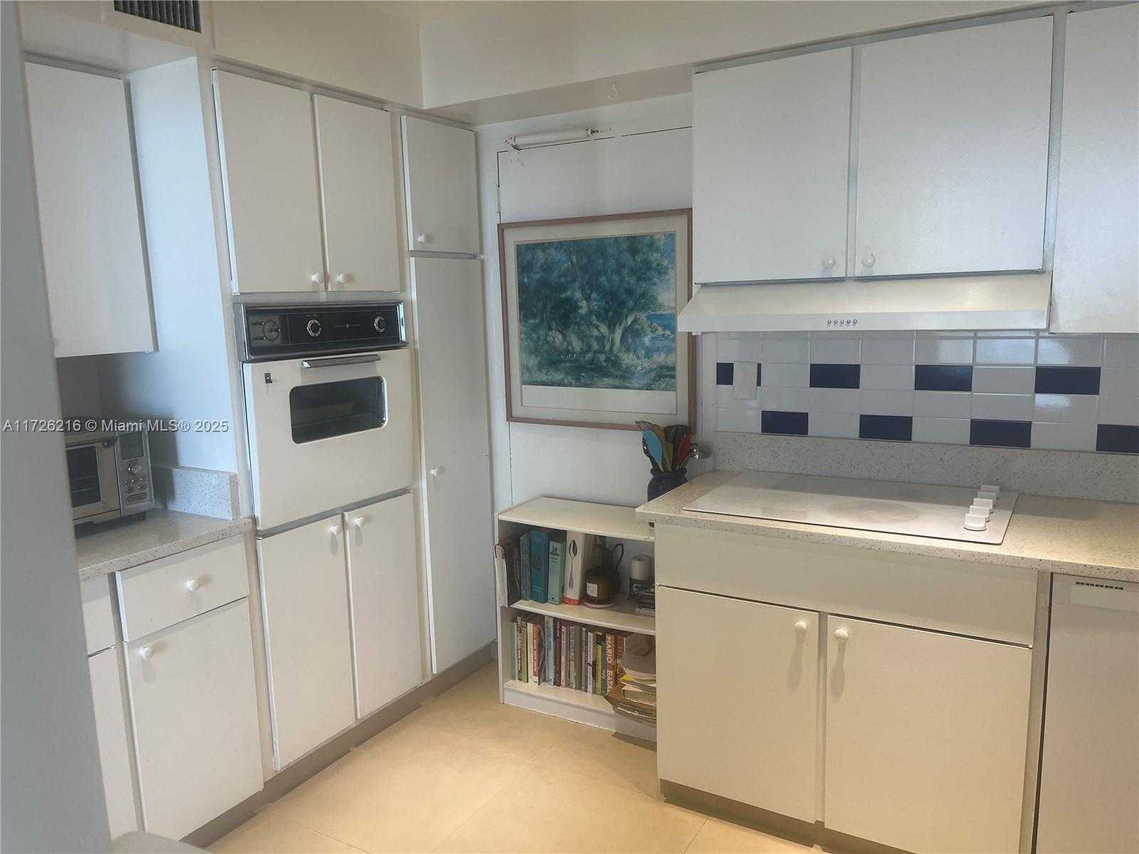 Small Image of 1408 BRICKELL BAY DR #706, Miami Number 14
