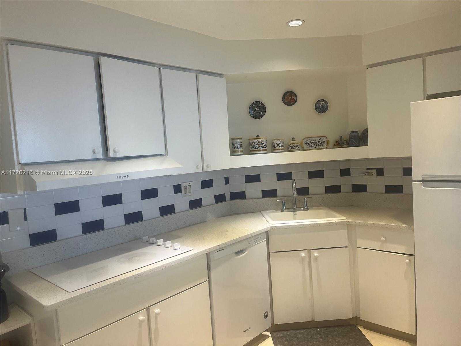 Small Image of 1408 BRICKELL BAY DR #706, Miami Number 15