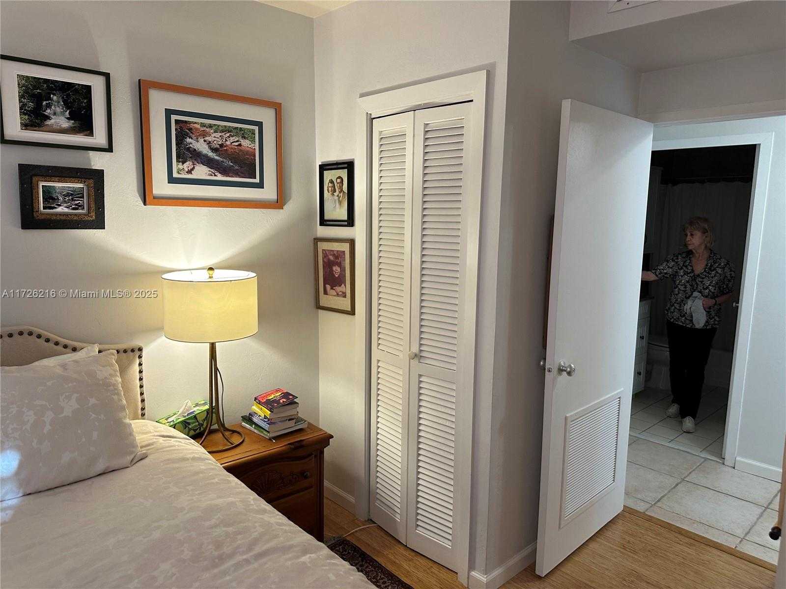 Small Image of 1408 BRICKELL BAY DR #706, Miami Number 21