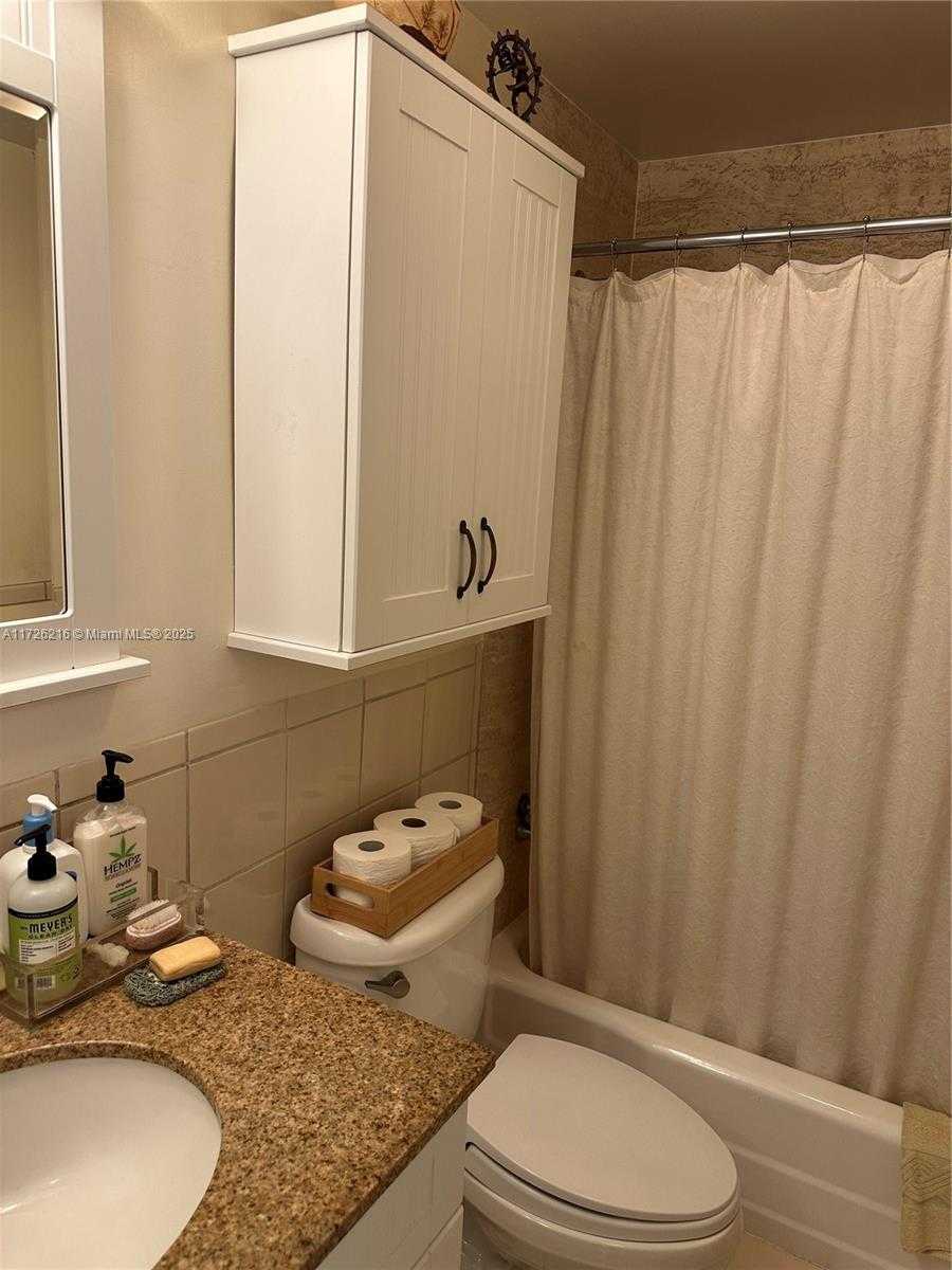 Small Image of 1408 BRICKELL BAY DR #706, Miami Number 22