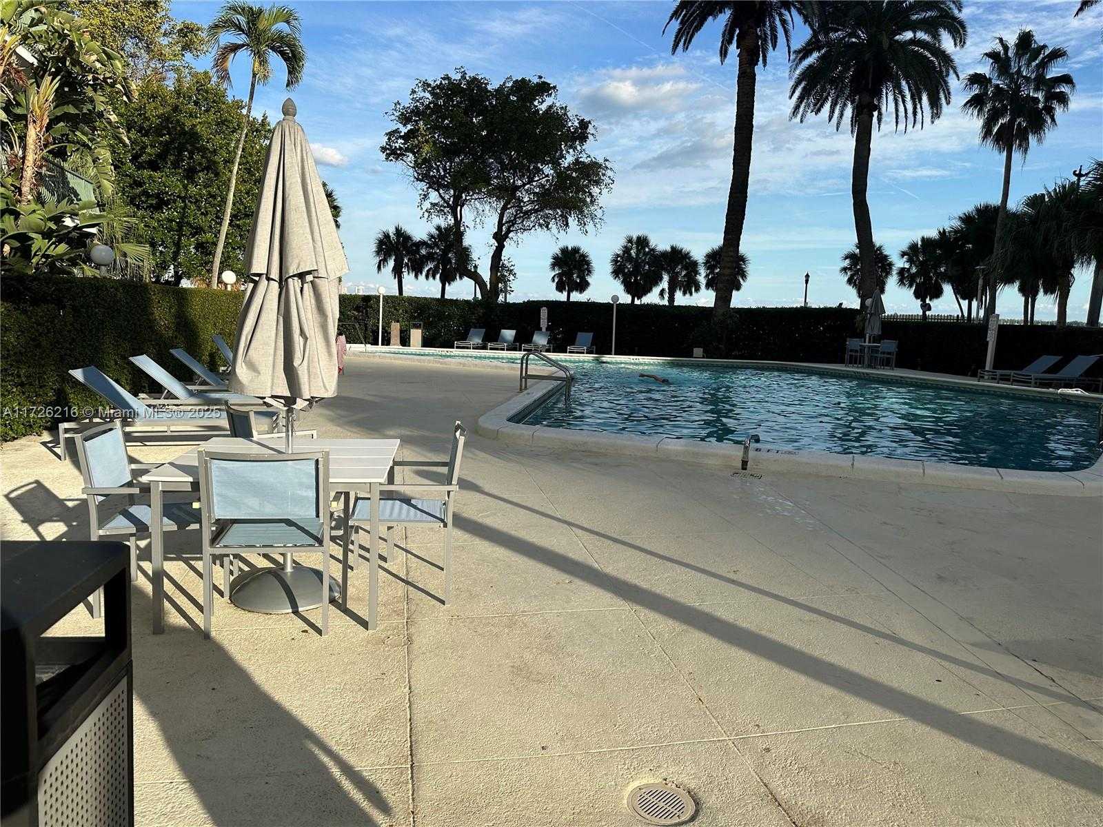 Small Image of 1408 BRICKELL BAY DR #706, Miami Number 27
