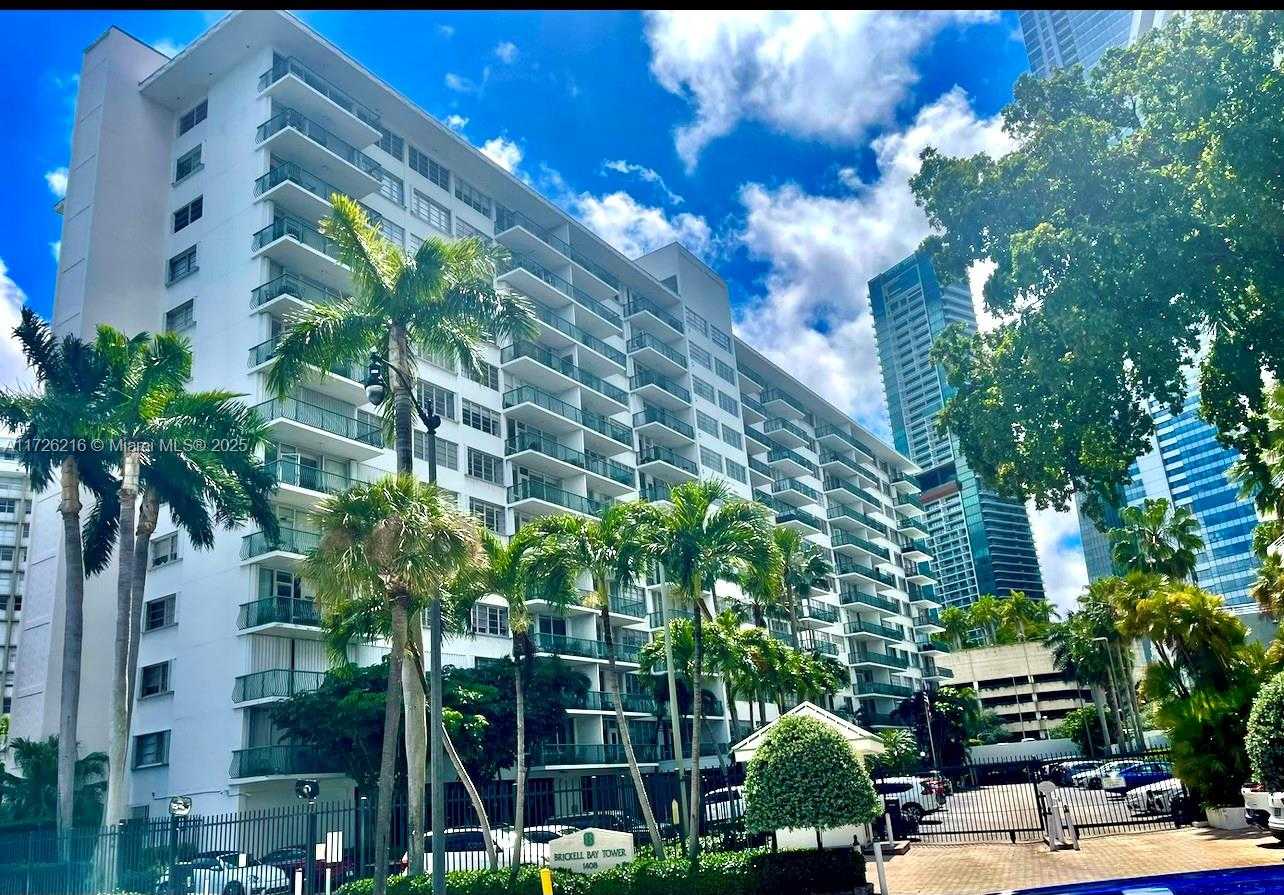 Small Image of 1408 BRICKELL BAY DR #706, Miami Number 3
