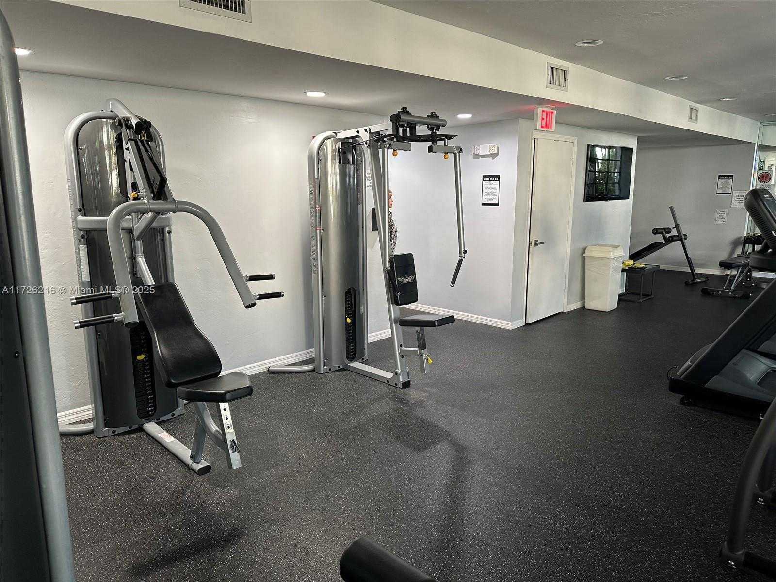 Small Image of 1408 BRICKELL BAY DR #706, Miami Number 31