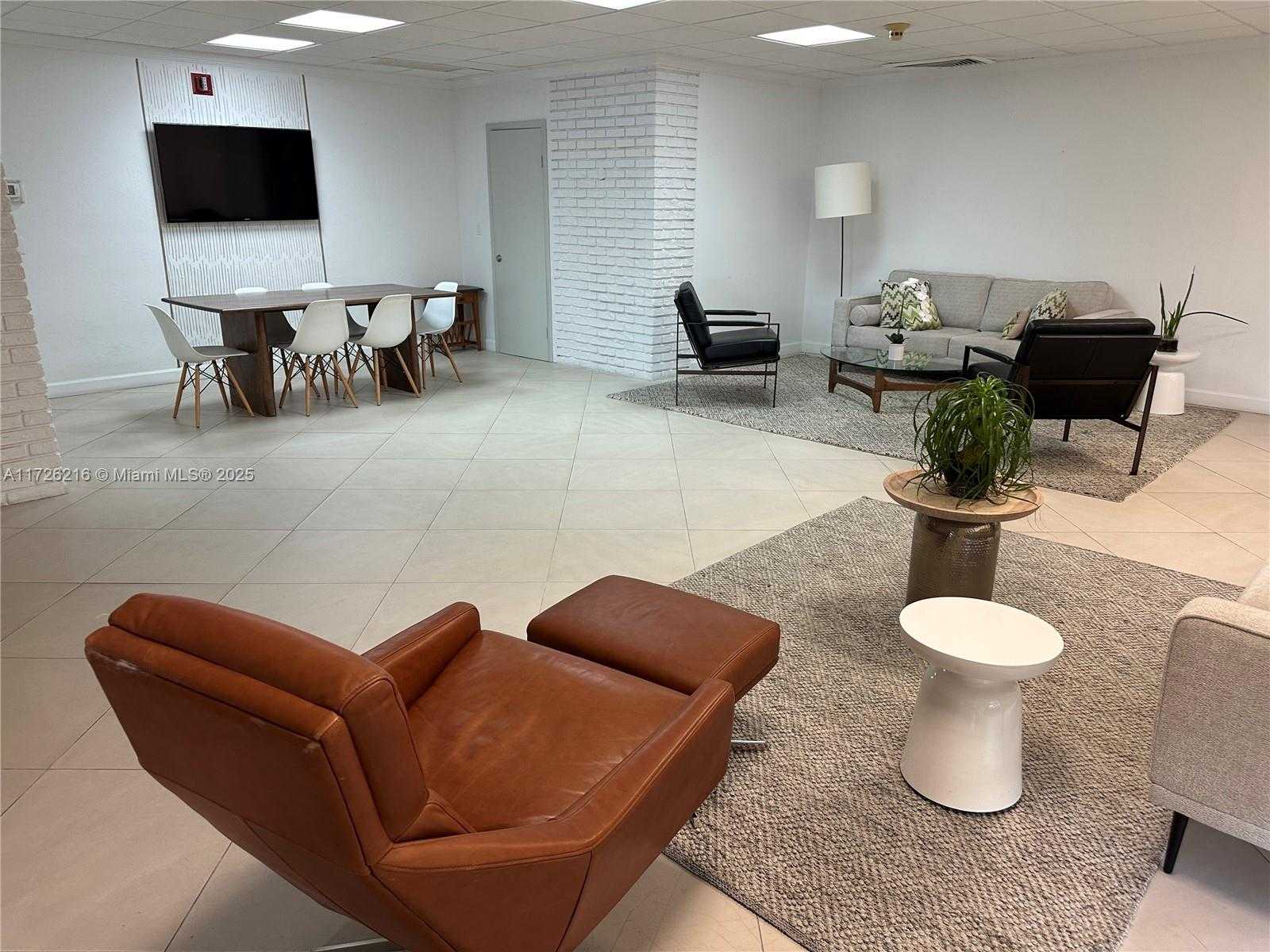 Small Image of 1408 BRICKELL BAY DR #706, Miami Number 33