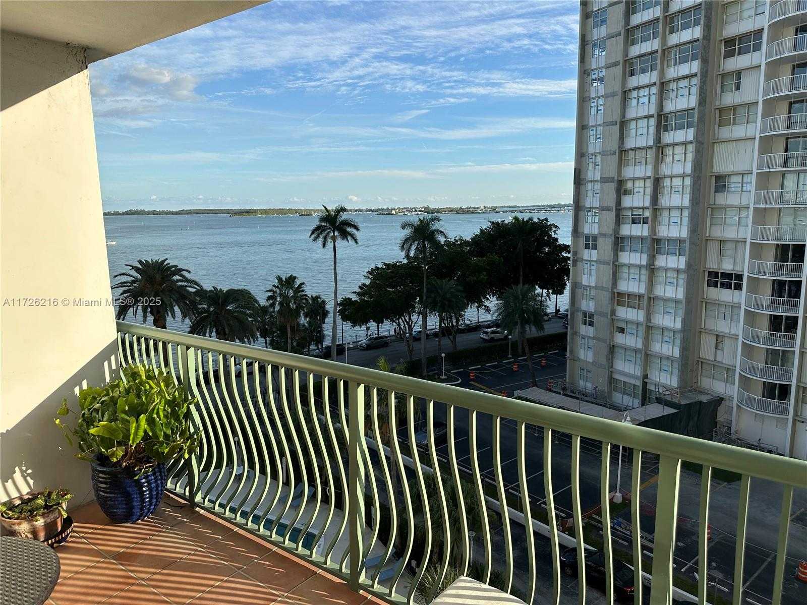 Small Image of 1408 BRICKELL BAY DR #706, Miami Number 4