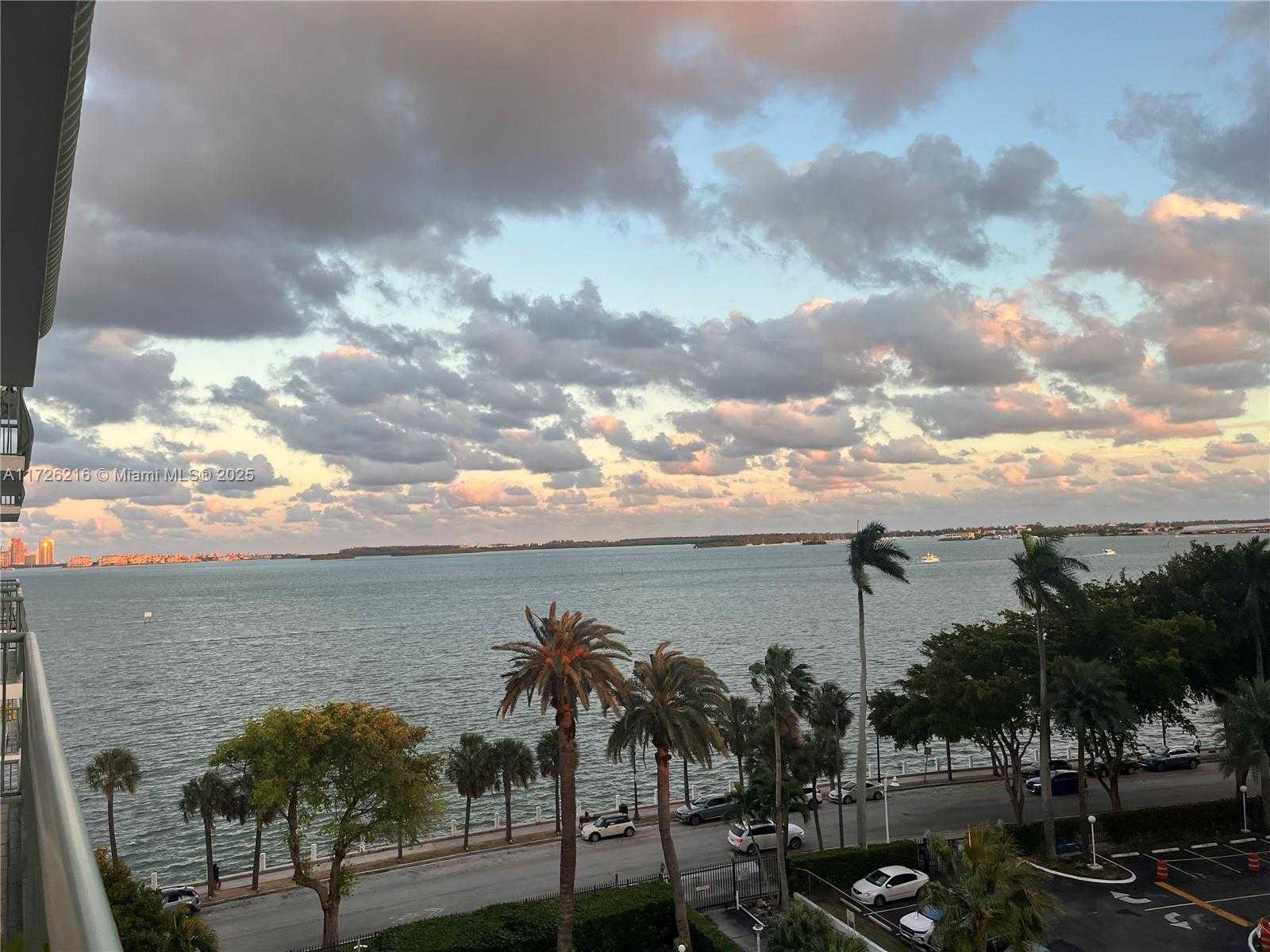 Small Image of 1408 BRICKELL BAY DR #706, Miami Number 6