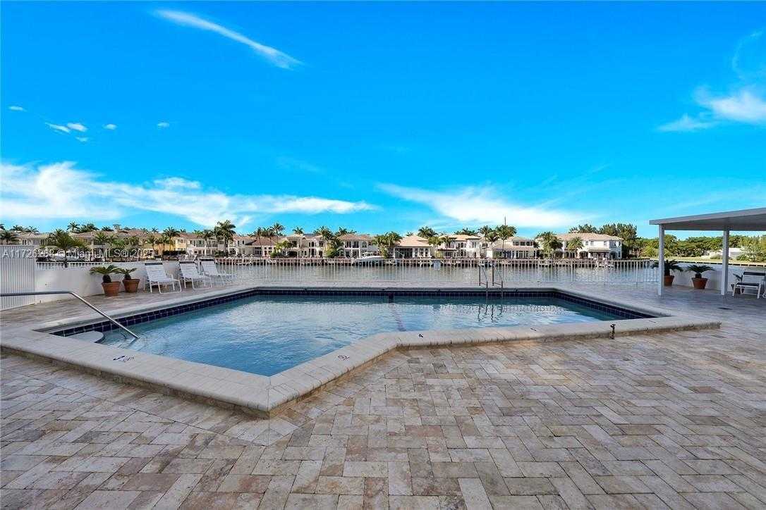 Small Image of 1400 SOUTH OCEAN DR #1004, Hollywood Number 2