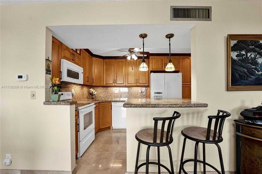 Small Image of 1400 SOUTH OCEAN DR #1004, Hollywood Number 8
