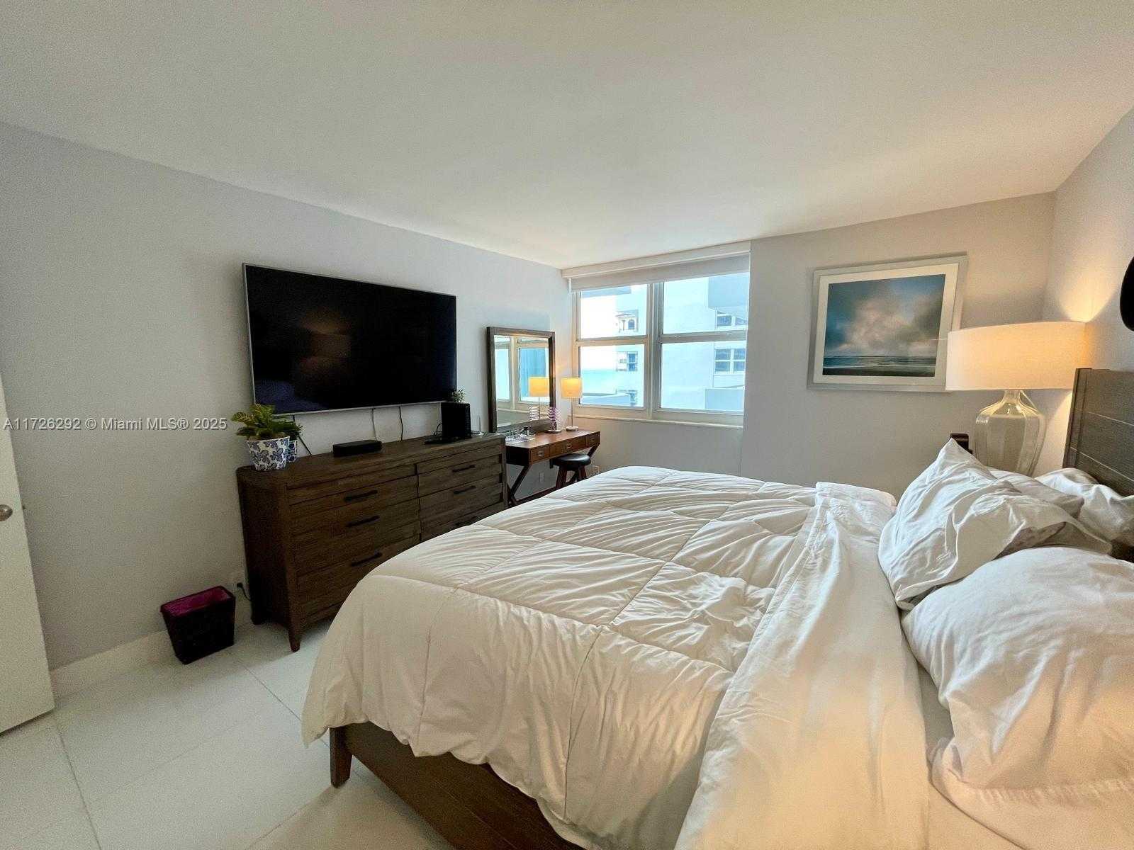 Small Image of 2030 SOUTH OCEAN DR #1518, Hallandale Beach Number 13