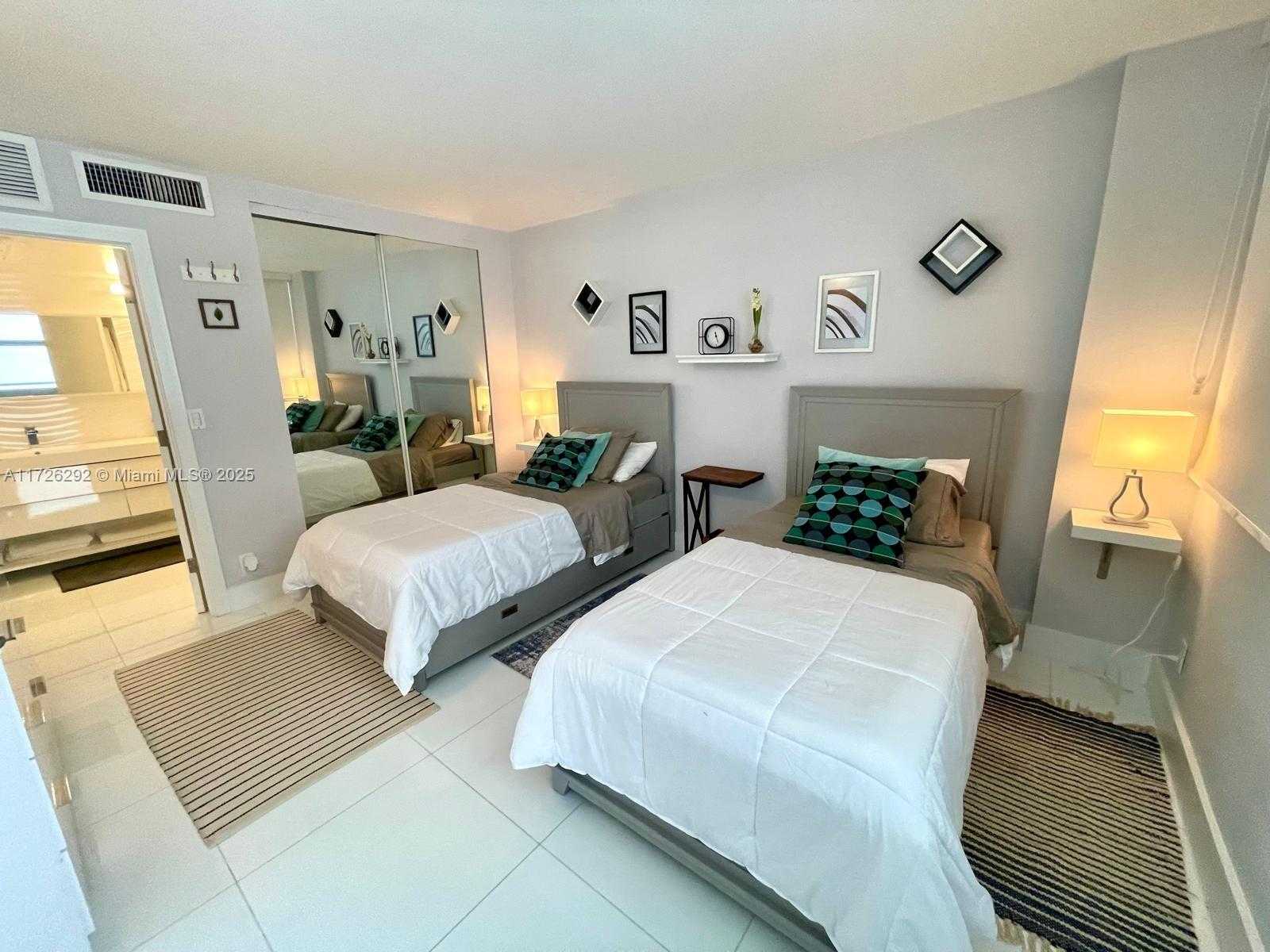 Small Image of 2030 SOUTH OCEAN DR #1518, Hallandale Beach Number 16